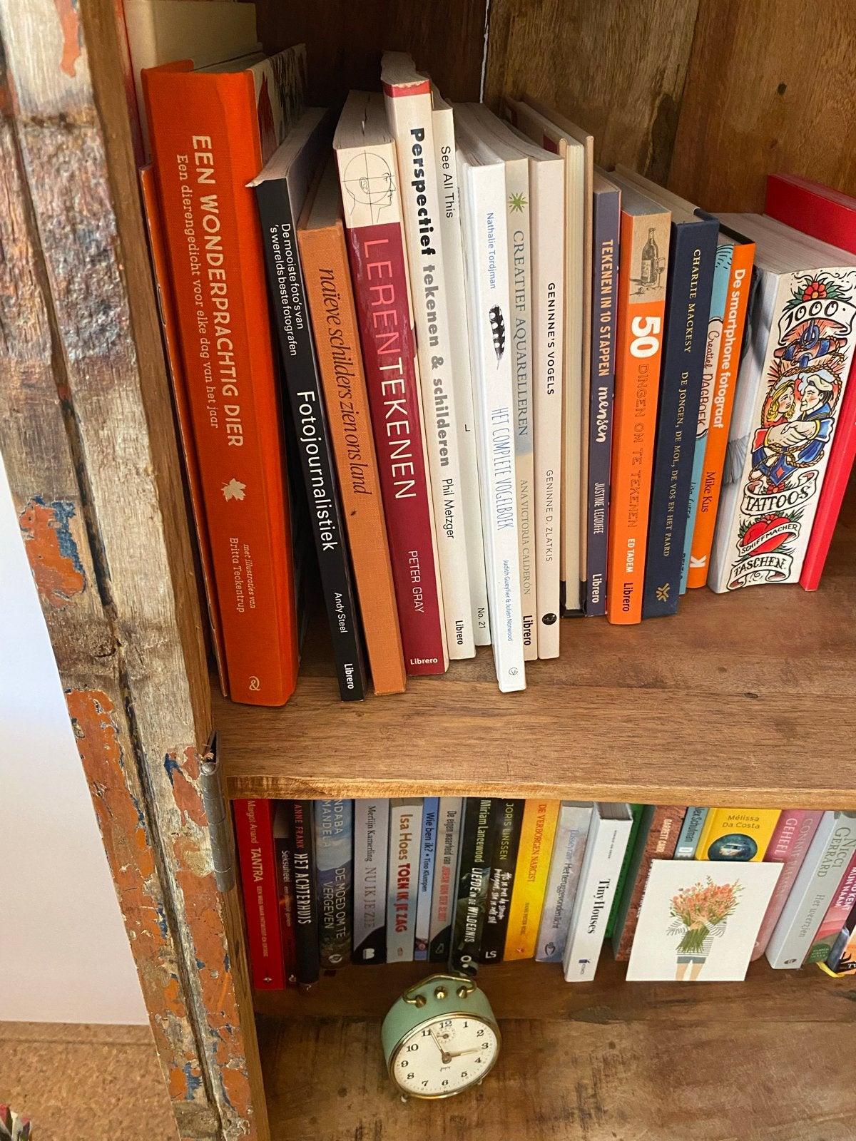 Foto 5 van Unieke Boekenkast van Gerecycled Hout - Bohemian Stijl
