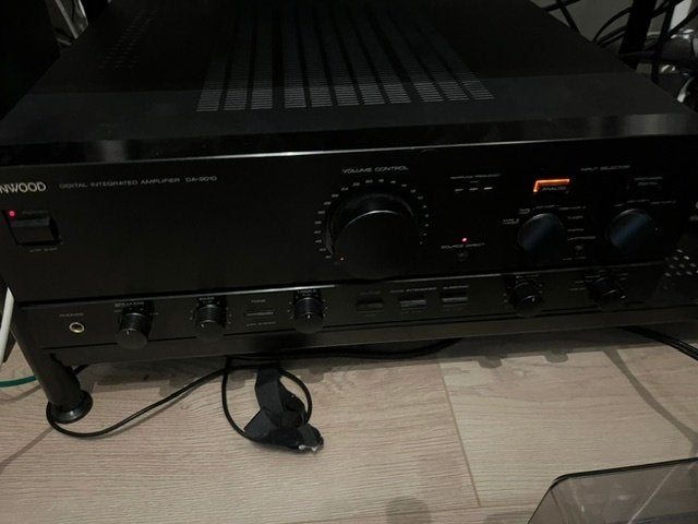 Kenwood DA9010, Gebruikt, 60 tot 120 watt, Stereo, Ophalen