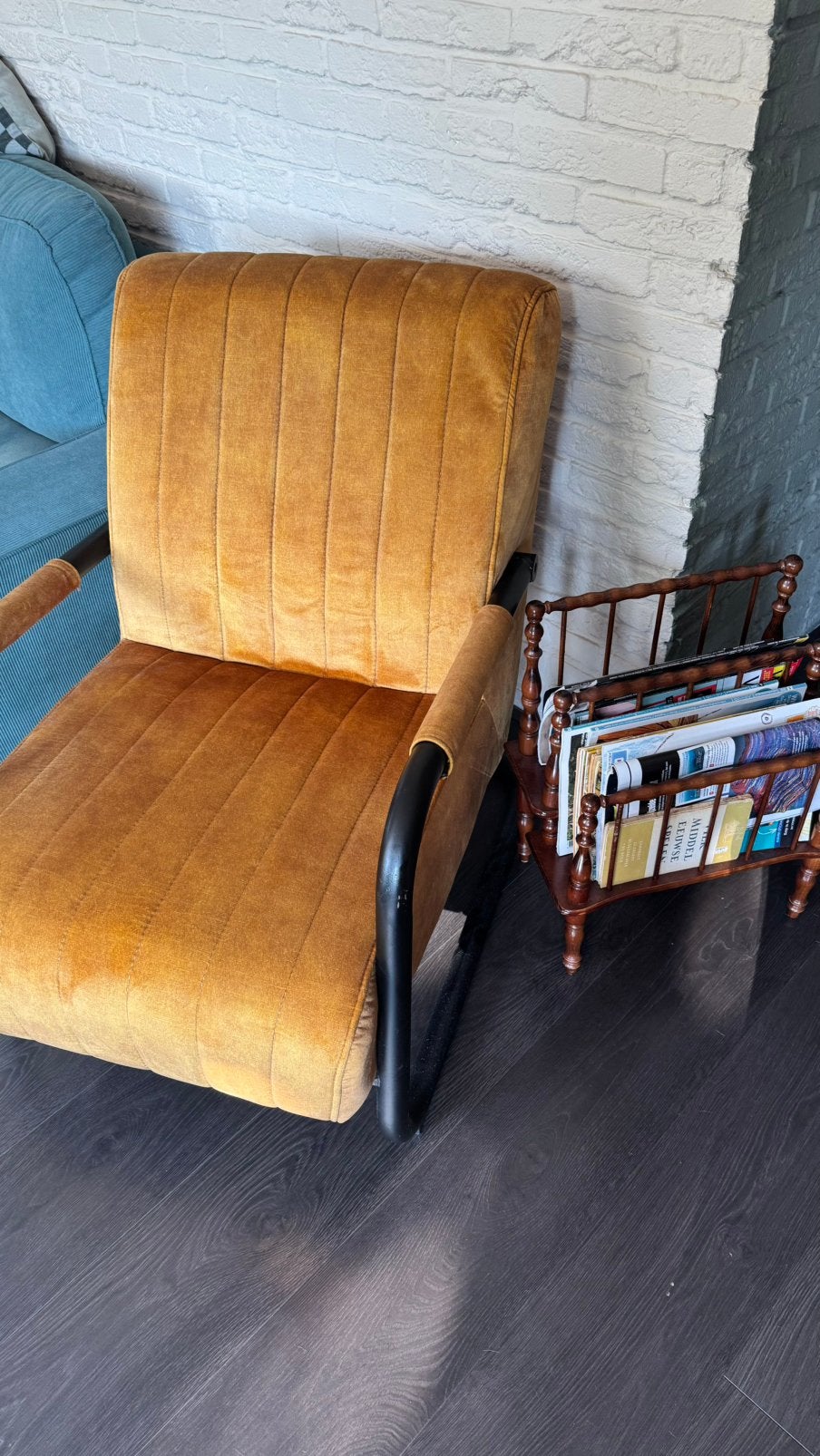 Industriële fauteuil cognac velours, Huis en Inrichting, Fauteuils, Ophalen, Minder dan 75 cm, Zo goed als nieuw, Stof