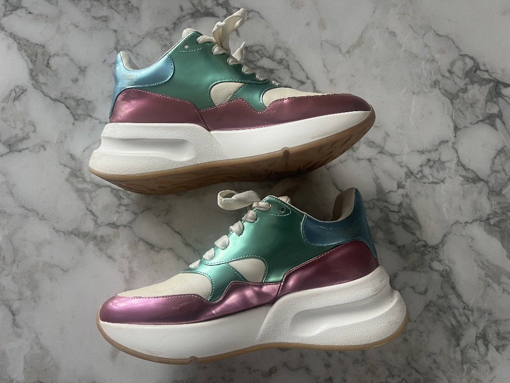 Alexander McQueen sneakers, Beige, Ophalen of Verzenden, Sneakers of Gympen, Gedragen