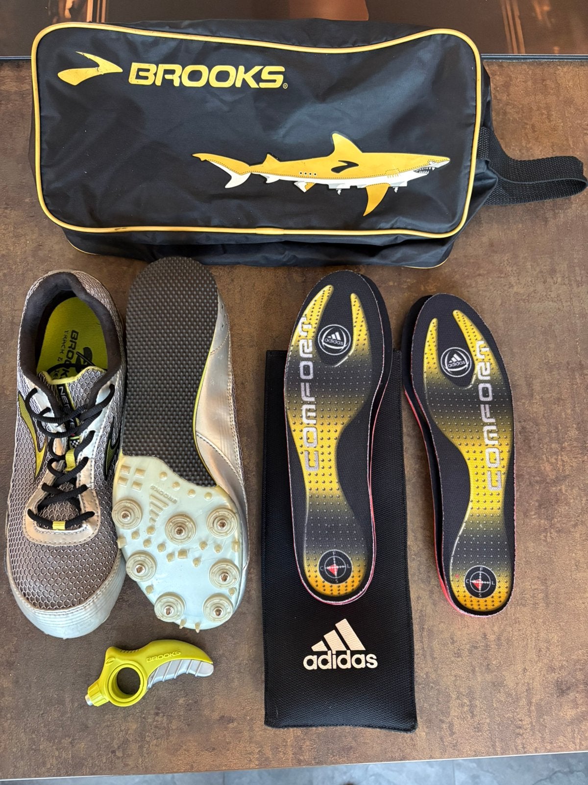Brooks Nerve LD atletiek maat 44,5 Adidas F50, Ophalen of Verzenden, Zo goed als nieuw, Overige kleuren, Sportschoenen
