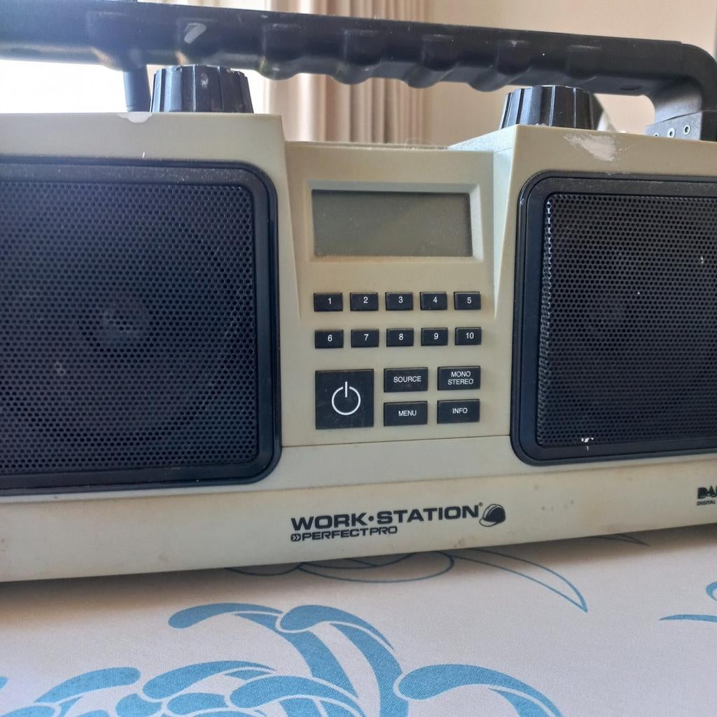 Perfectpro Workstation Werkradio - Robuust en Betrouwbaar, Audio, Tv en Foto, Radio's, Ophalen of Verzenden, Gebruikt, Bouwradio