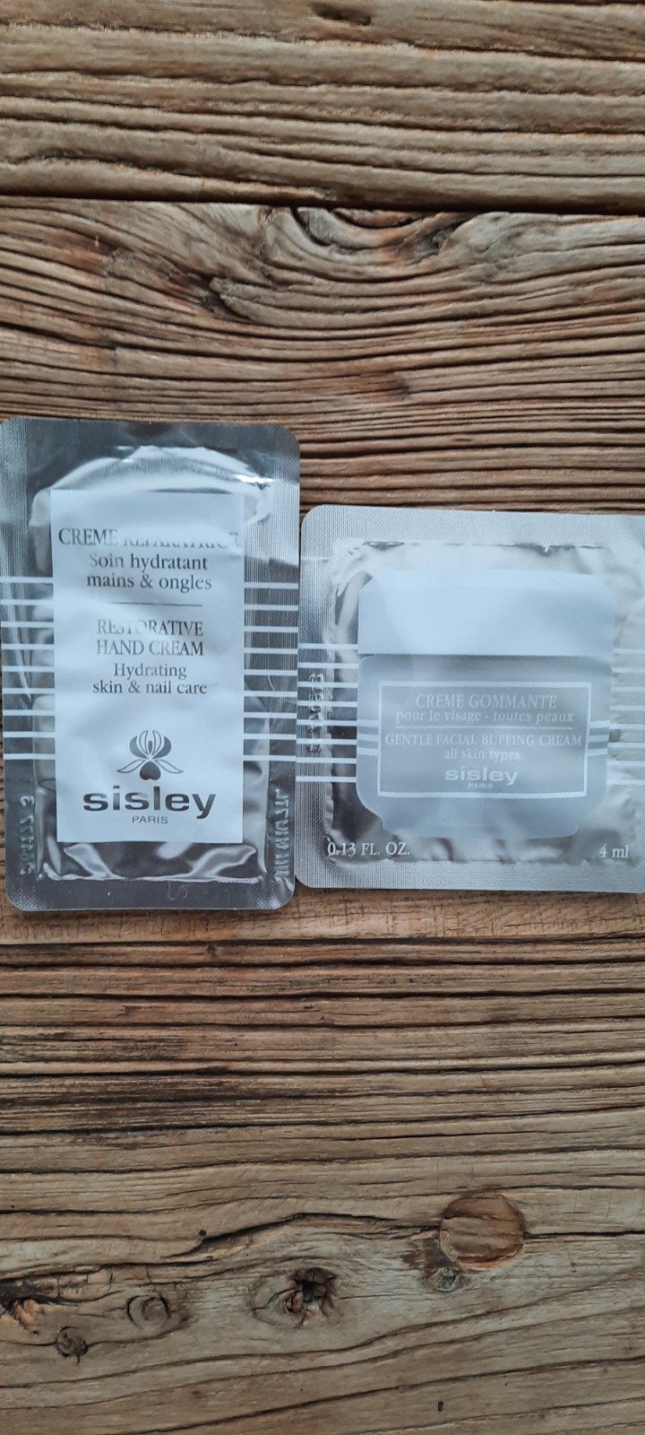 2 sisley proefjes samen voor 3,00 euro., Ophalen of Verzenden, Nieuw, Gehele gezicht, Verzorging