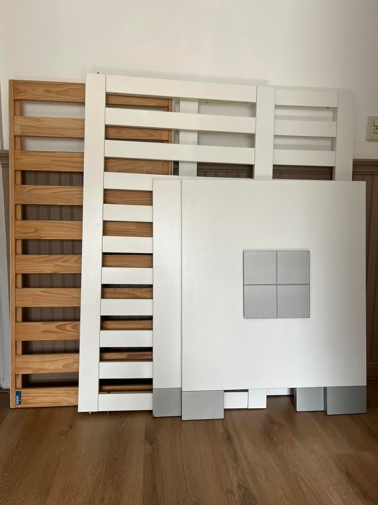 GRATIS TWF Kinderbedje ledikant wit 120 l x 68 b x 85 h, Kinderen en Baby's, Kinderkamer | Stapelbedden en Hoogslapers, Ophalen