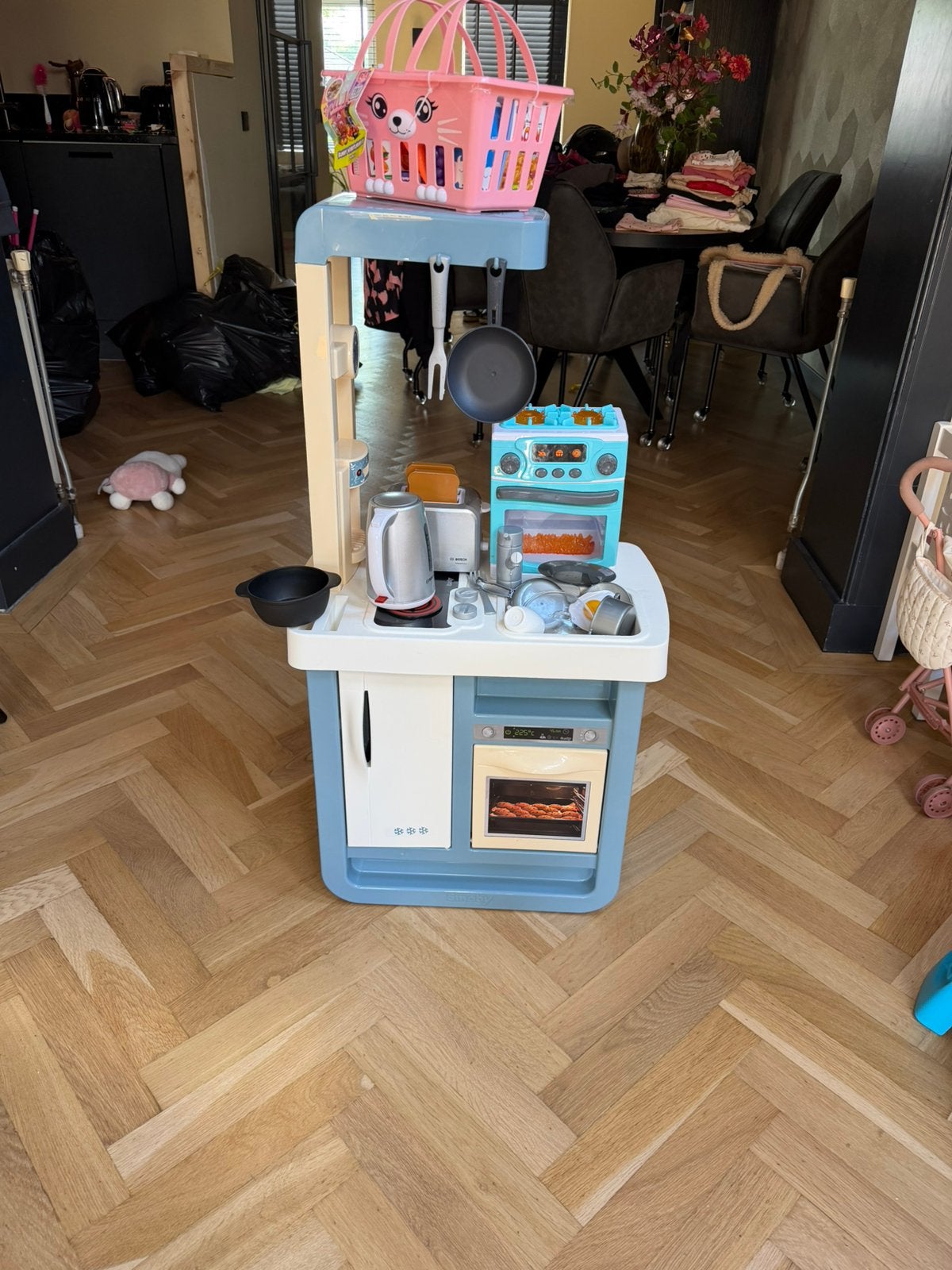 Smoby Speelkeuken met accessoires en boodschappenmand, Ophalen, Zo goed als nieuw, Kunststof, Speelkeuken