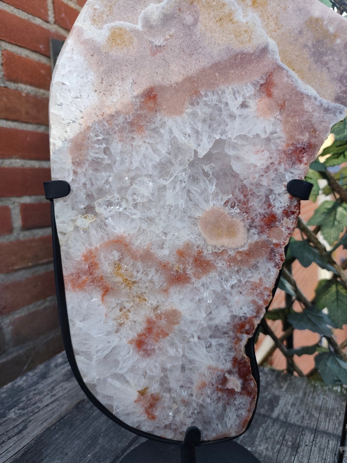 Roze amethist slab met kwarts op standaard, Ophalen of Verzenden