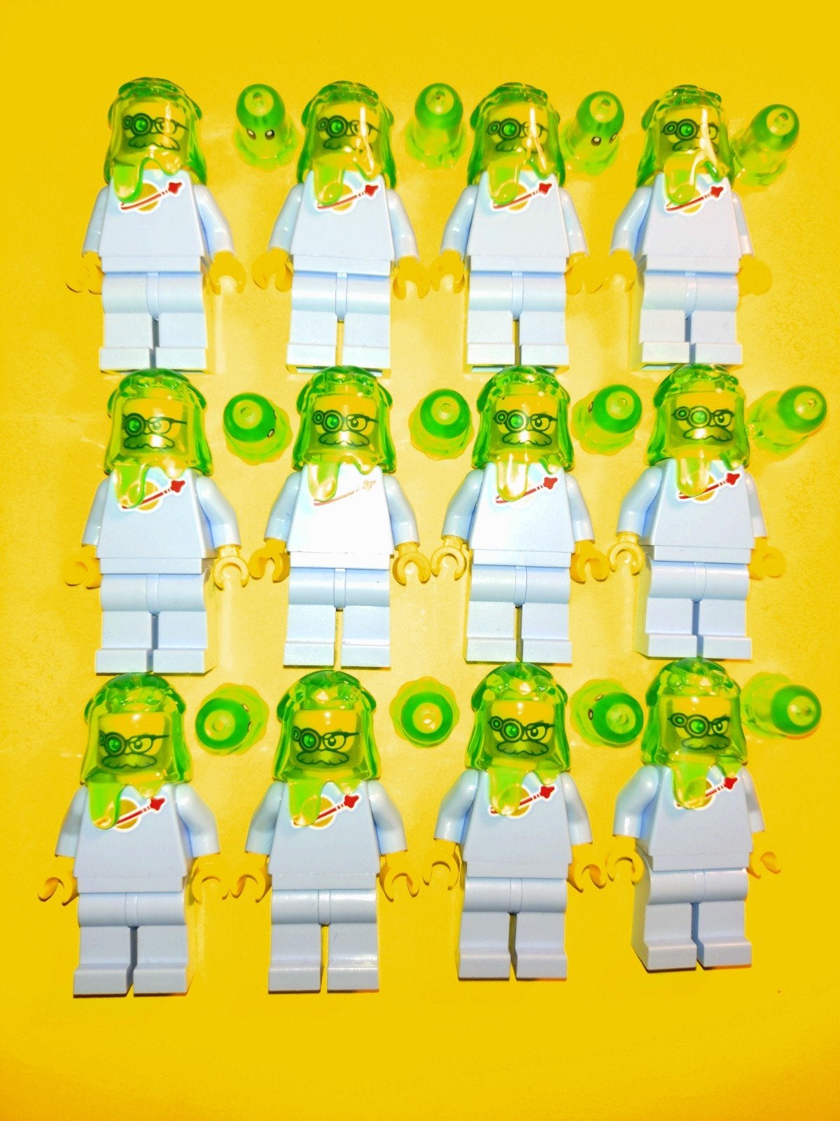 LEGO SPACE LIGHT BLUE CLASSIC SPACEMAN FIGUREN/POPPETJES, Kinderen en Baby's, Speelgoed | Duplo en Lego, Lego, Ophalen of Verzenden