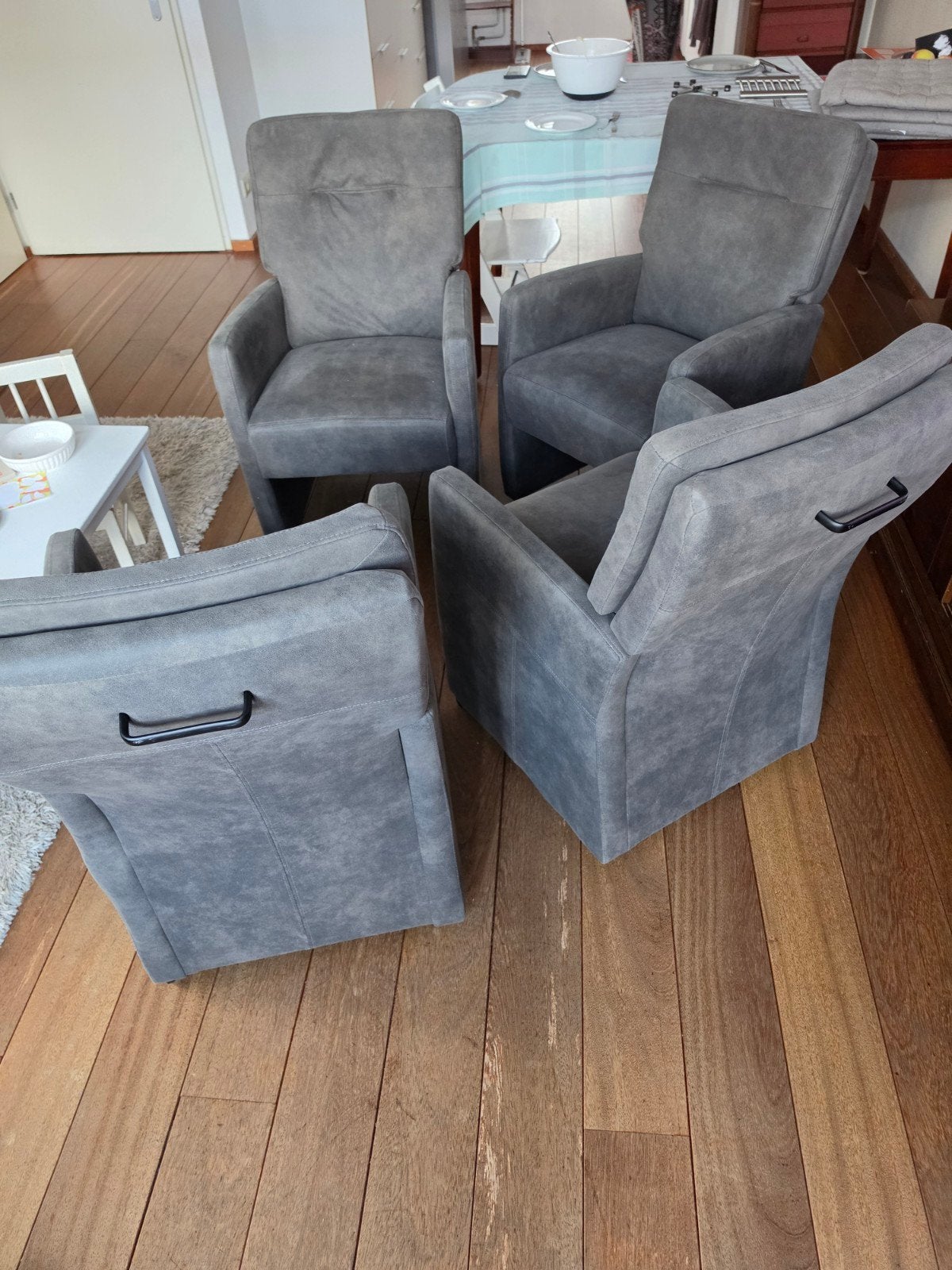 4x Leen Bakker eetkamerstoelen grijs, Ophalen, Zo goed als nieuw, Vier, Modern