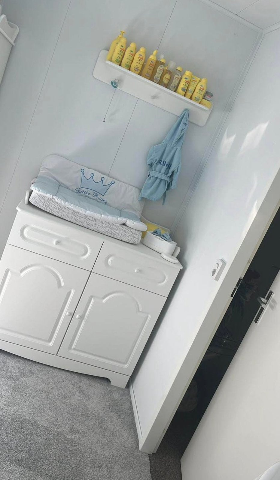 Baby kamer wegens verhuizing zo snel mogelijk, Kinderen en Baby's, Ophalen of Verzenden, Zo goed als nieuw
