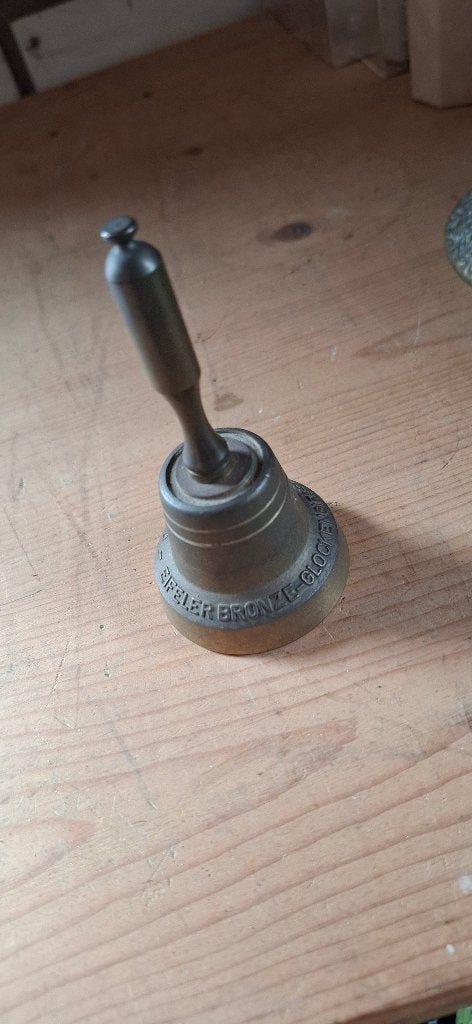 Eifeler bronzen bel, Ophalen, Brons