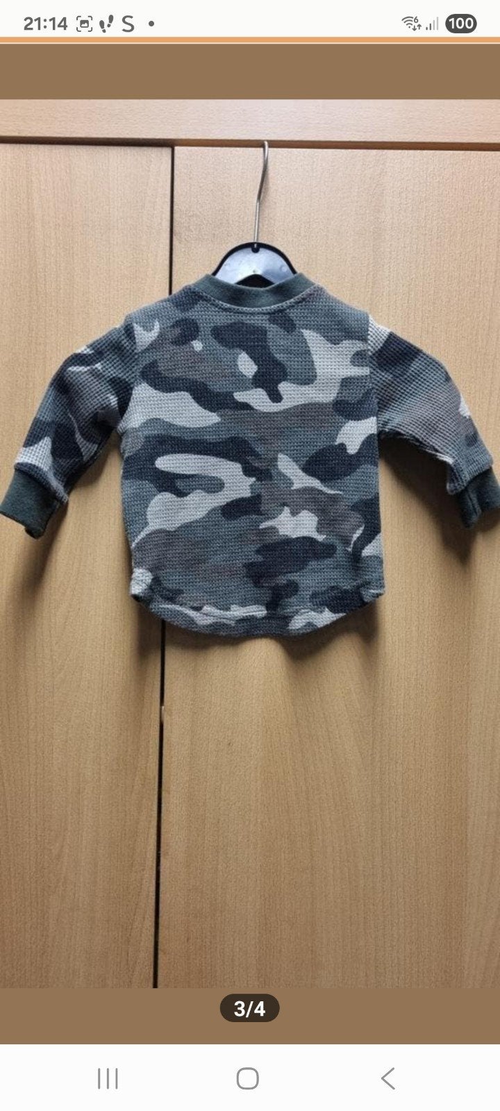 Primark legergroen camouflage shirt 'SMILE' - maat 62, Kinderen en Baby's, Babykleding | Maat 62, Ophalen of Verzenden, Zo goed als nieuw