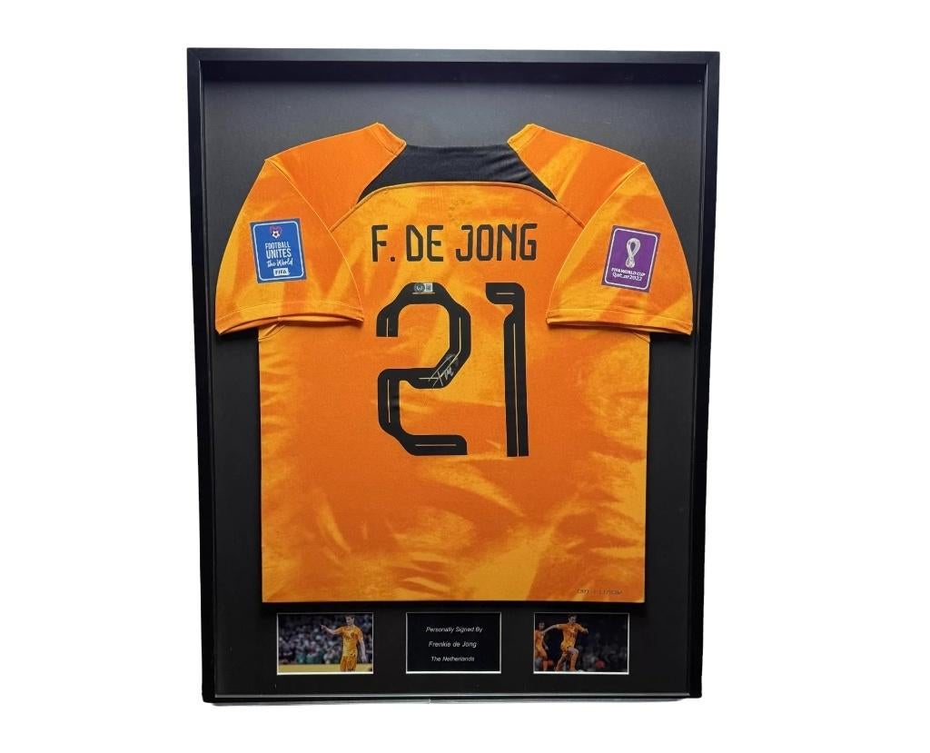 Frenkie de Jong Nederland 2022 ingelijst gesigneerd shirt, Verzamelen, Sportartikelen en Voetbal, Soccersignings.nl, Shirt, Nieuw
