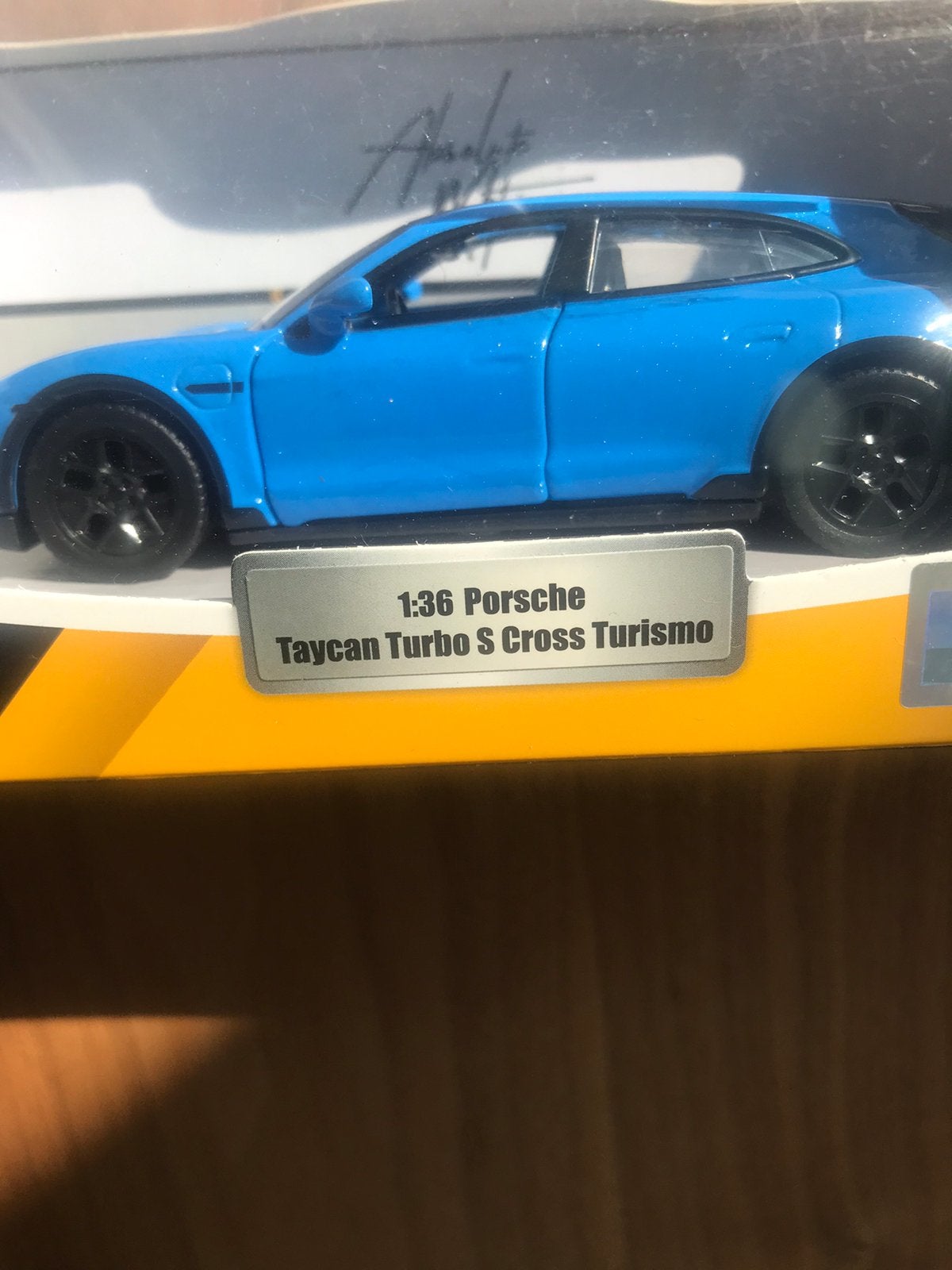 Prsche Taycan Turbo S Cross Turismo 1:36 nieuw in doos, Ophalen of Verzenden, Nieuw