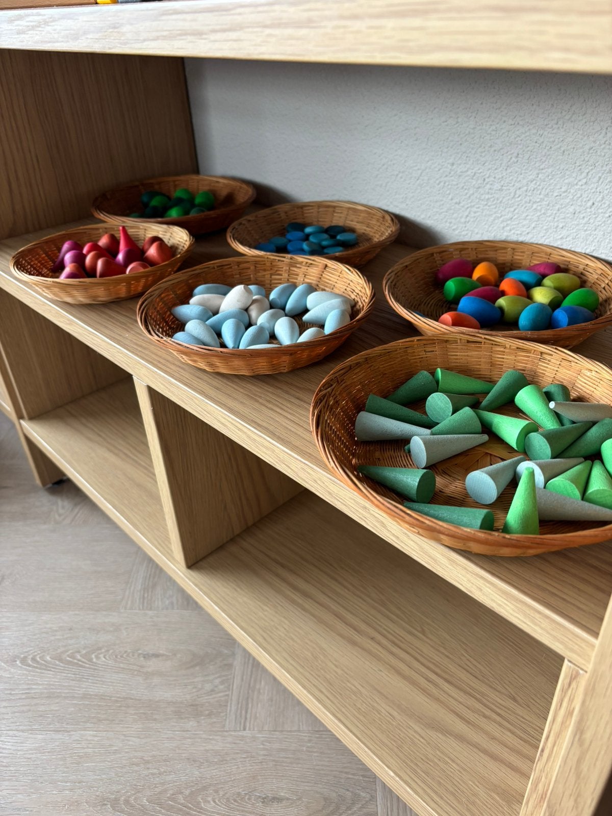 6x kleine rieten bakjes mandjes bijv voor grapat loose parts, Ophalen of Verzenden, Zo goed als nieuw
