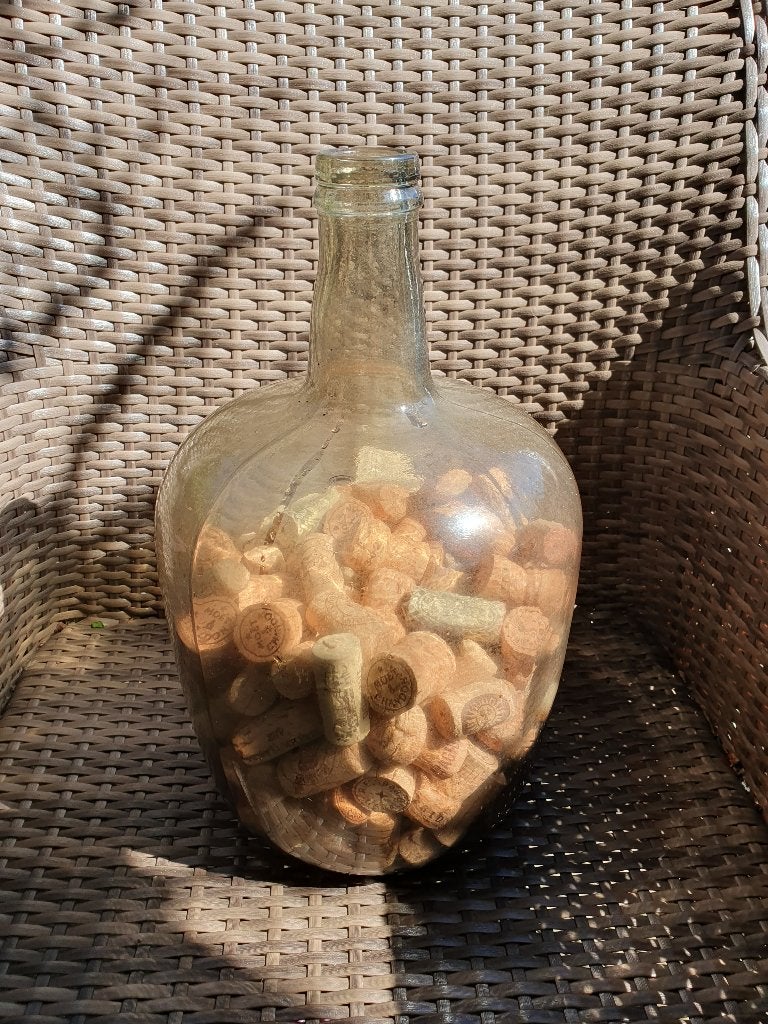 grote bolle wijnfles vol kurken, Ophalen, Gebruikt, Natuurlijk materiaal, Knutselmateriaal
