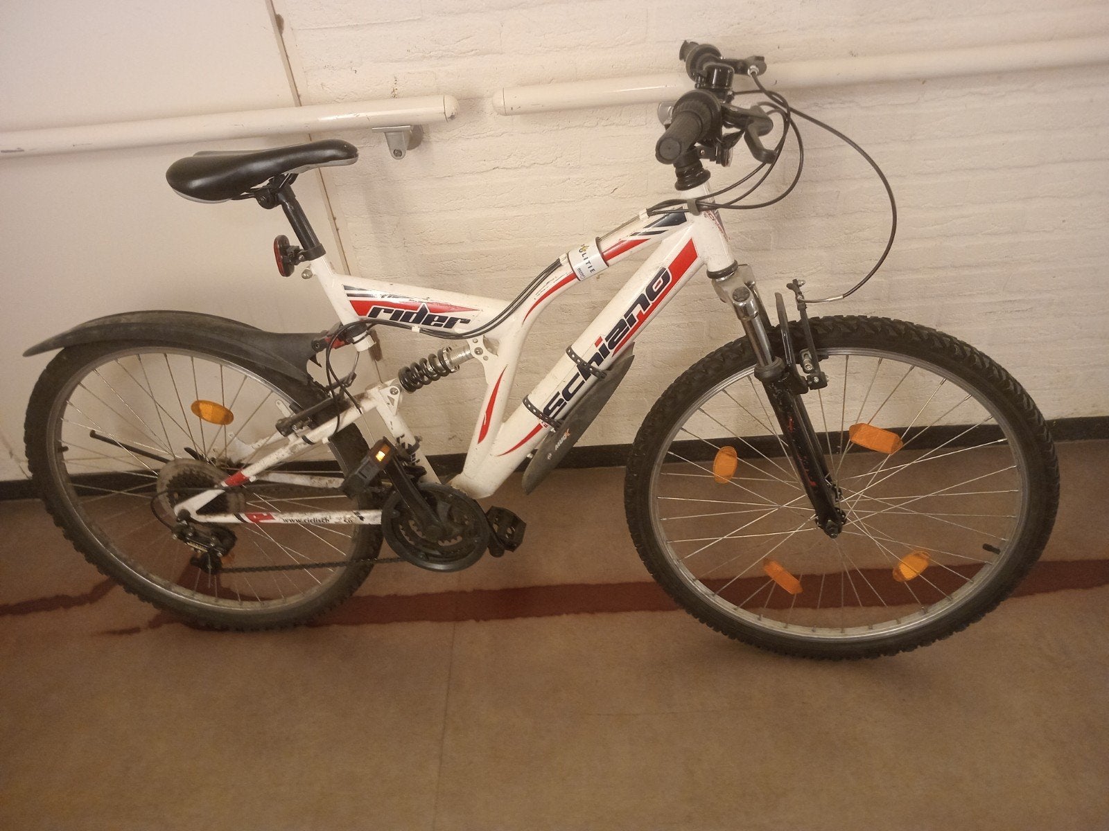 Schiano Rider Mountainbike - Wit/Rood, Gebruikt, Schijfrem, 53 tot 57 cm, Ophalen