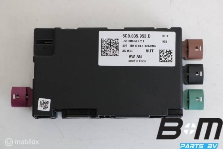 USB hub met spanningsomvormer VW Polo 2G 5G0035953D, Auto diversen, Autoradio's, Gebruikt