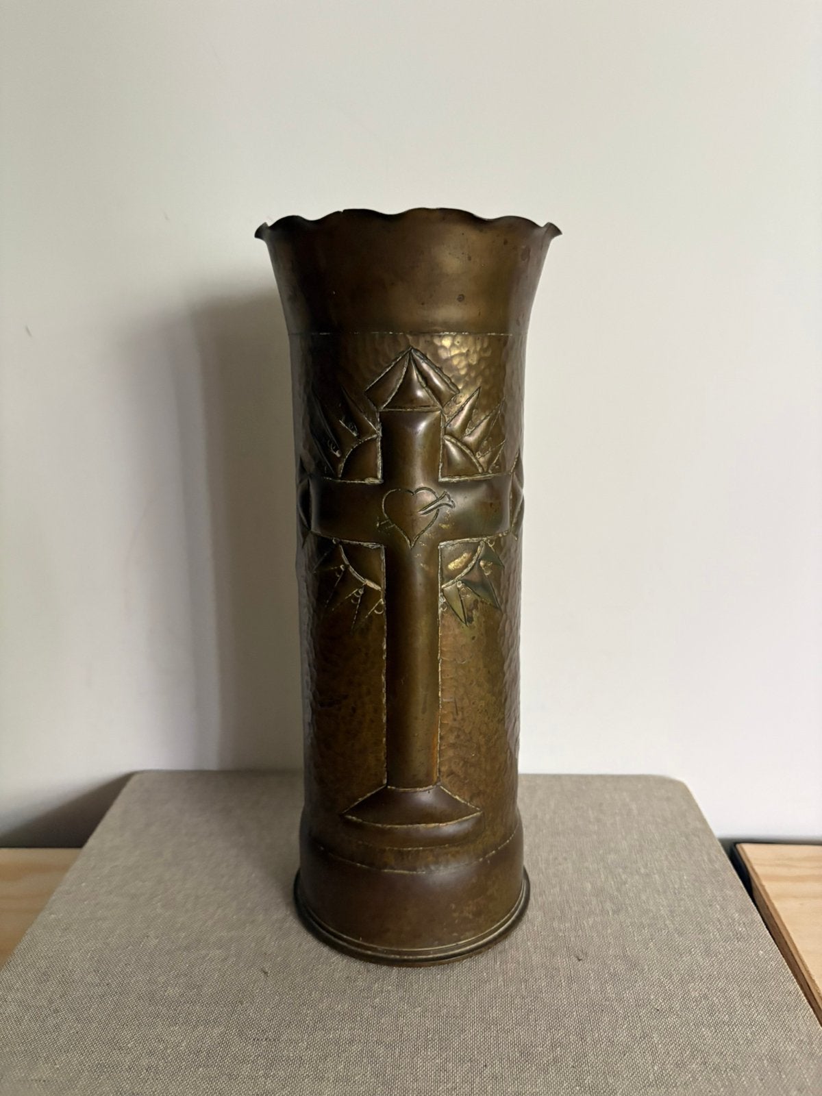 Trench art vaas, Loopgravenkunst 1940, Brits, Ophalen of Verzenden, Luchtmacht, Engeland, Hulzen of Bodemvondsten