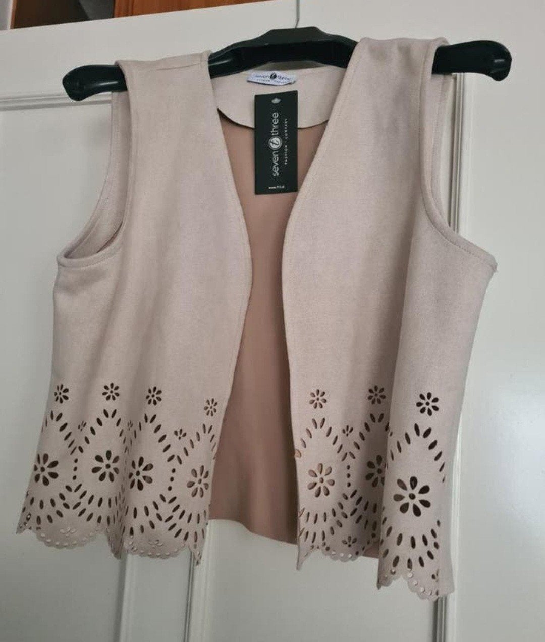 Gilet suède achtig materiaal nieuw kan in de wasmachine 1 mt, Ophalen of Verzenden, Nieuw