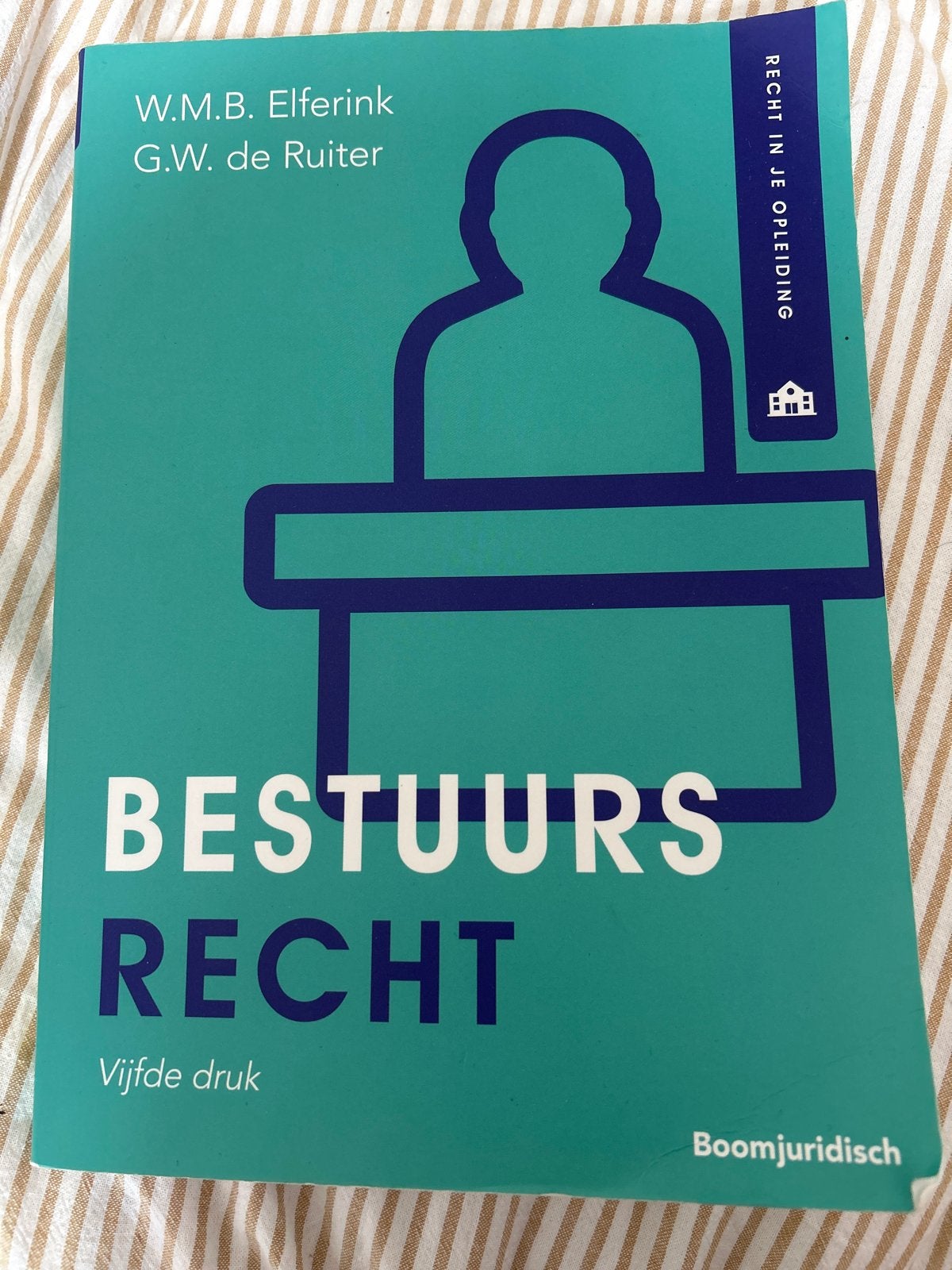 Bestuursrecht - W.M.B. Elferink & G.W. de Ruiter, Ophalen, Gamma, Gelezen, HBO