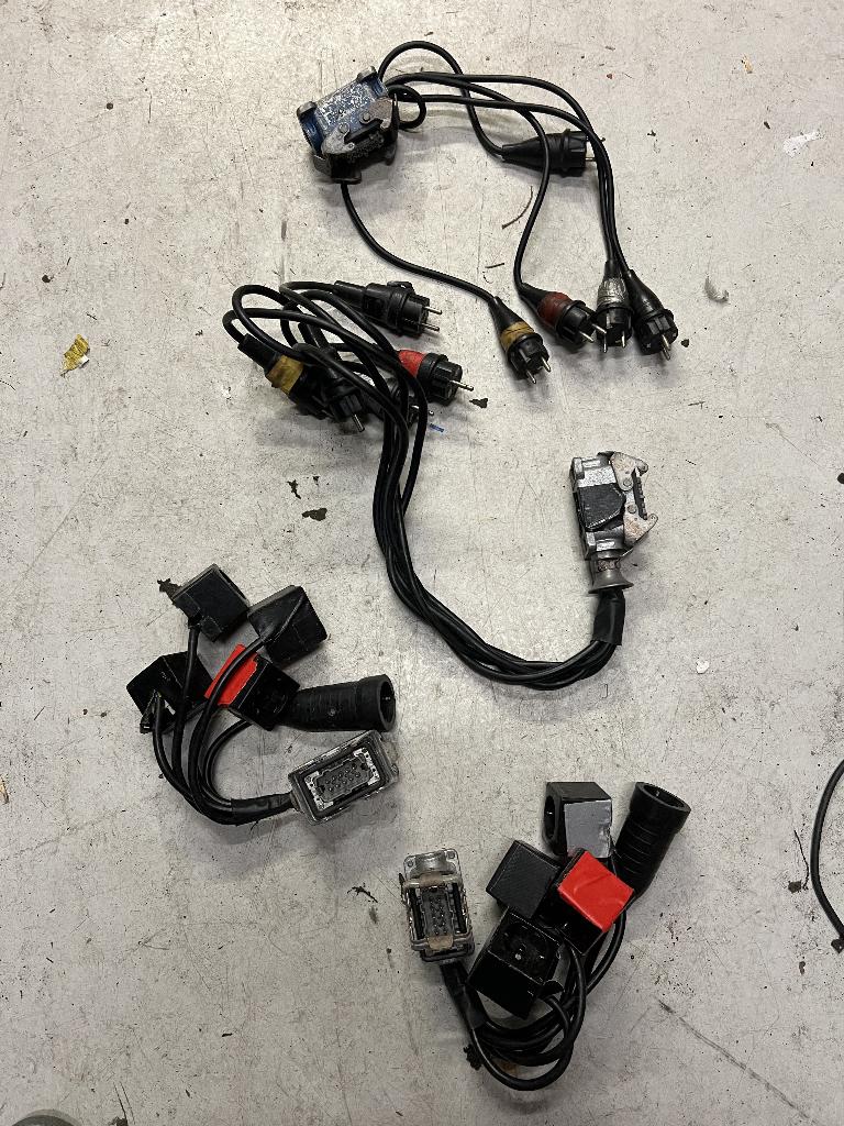 Harting met shuko in en out verlopen, Ophalen, Gebruikt, Licht