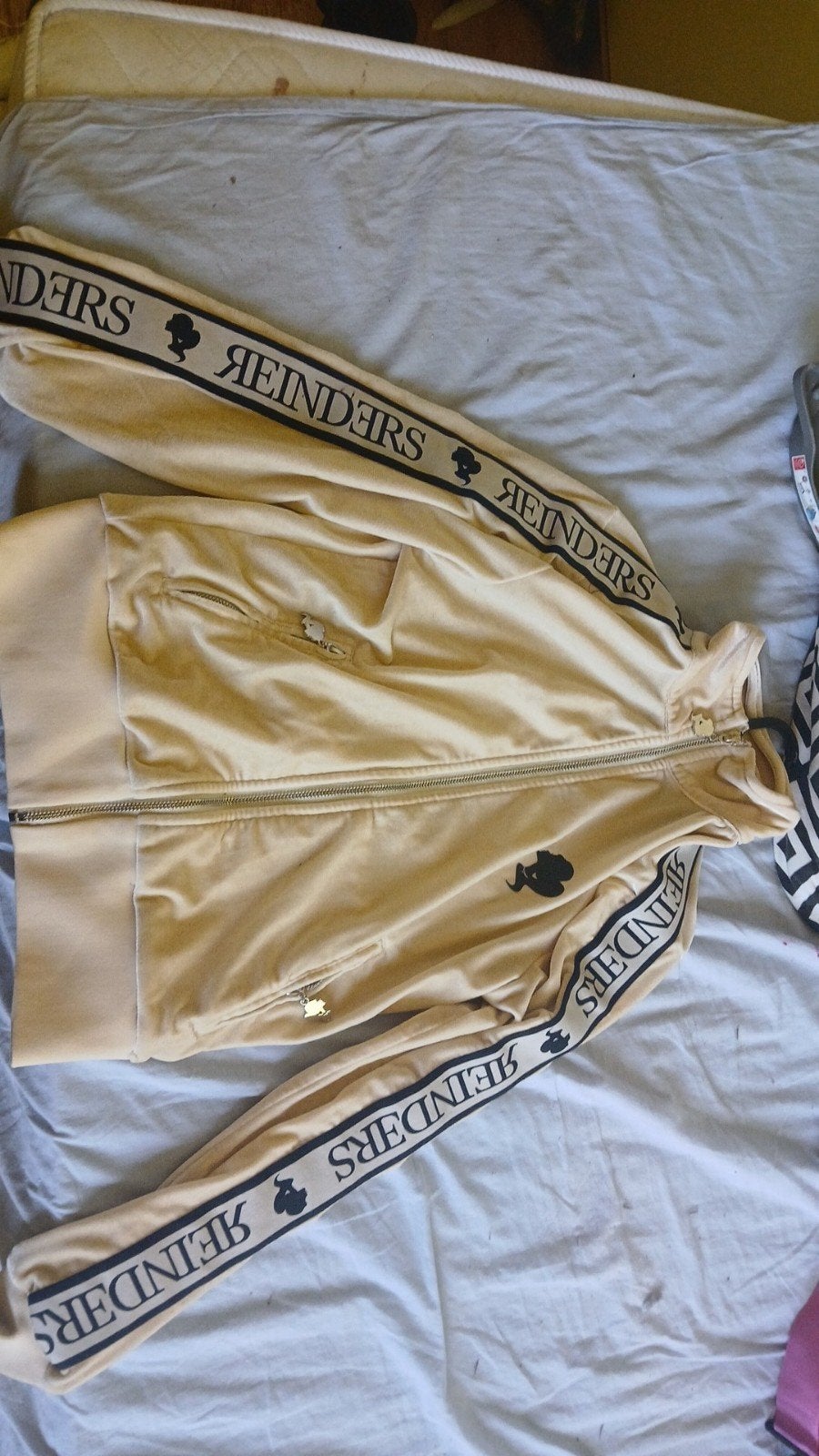 Reinders fluwelen trainingspak - Beige - Maat S/XS, Ophalen, Reinders, Beige, Zo goed als nieuw
