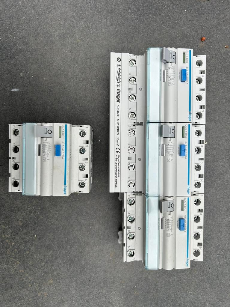 4 hager automaten CDS440G & CDA440D, Ophalen of Verzenden, Zo goed als nieuw