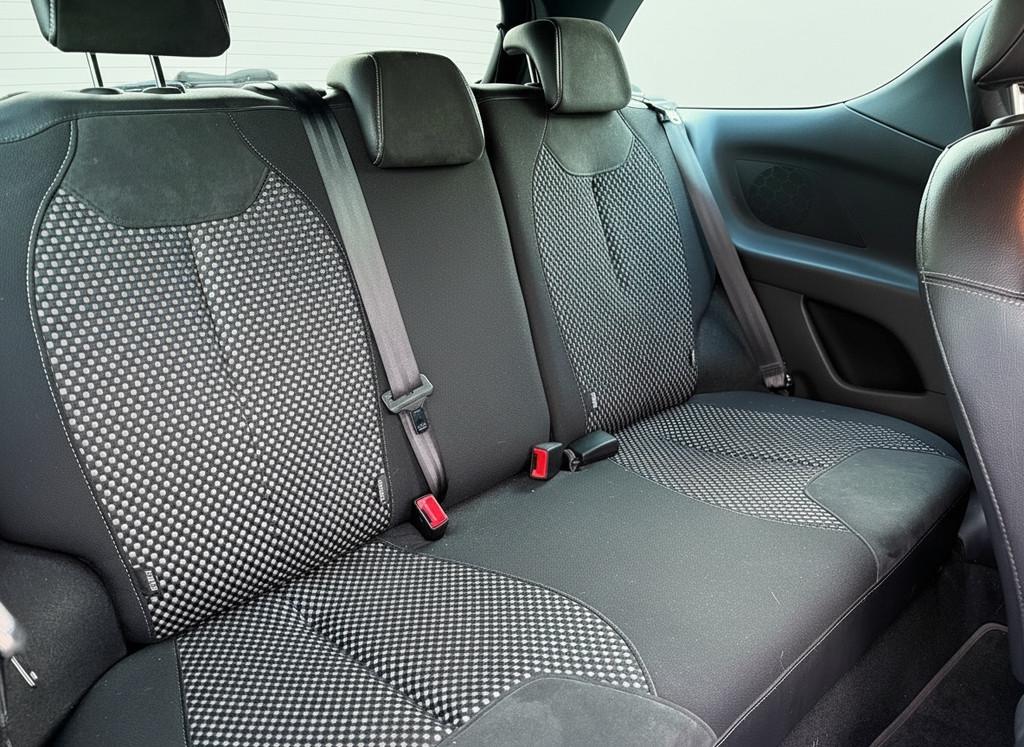 Citroën DS3 1.6 So Chic, Clima | 17inch | nwe APK, Voorwielaandrijving, Euro 5, Stof, Zwart