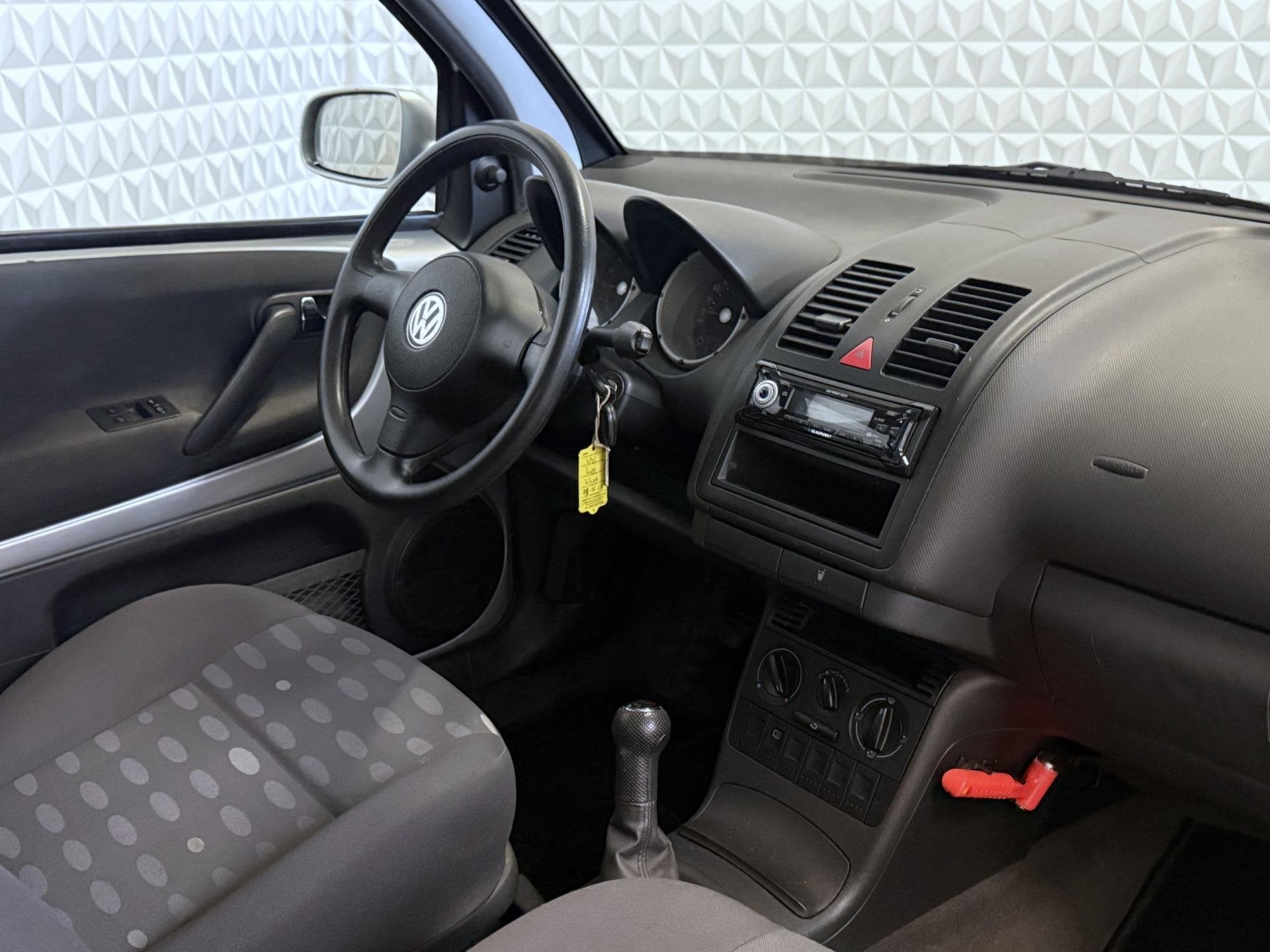 Volkswagen Lupo 1.4 Turijn *EERLIJKE AUTO* 116.000km (2005), Voorwielaandrijving, 450 kg, Gebruikt, 31 €/maand