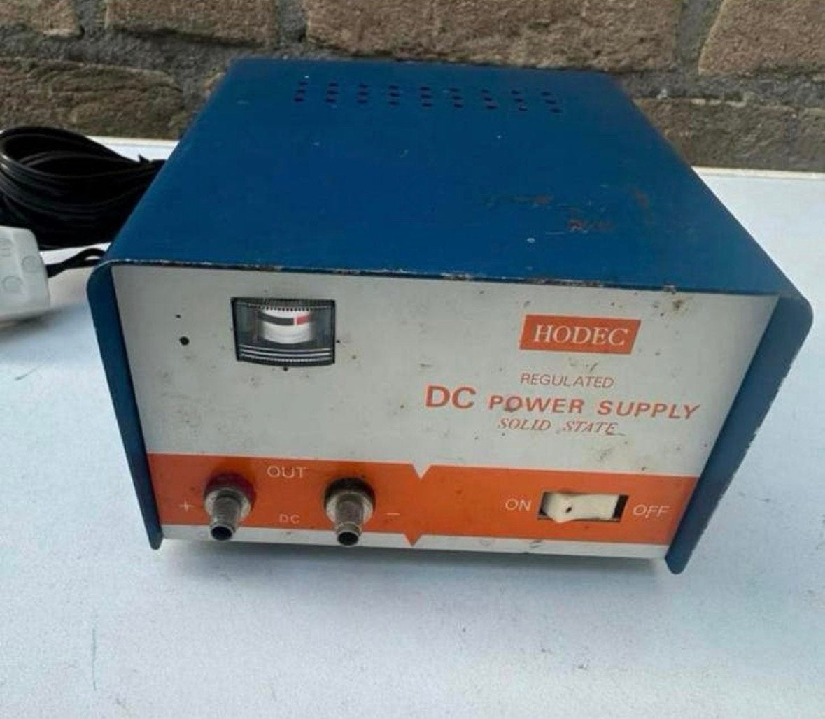 Vintage 12 Volt 3 Ampere voeding Lader + zekering beveiligd, Ophalen of Verzenden, Gebruikt
