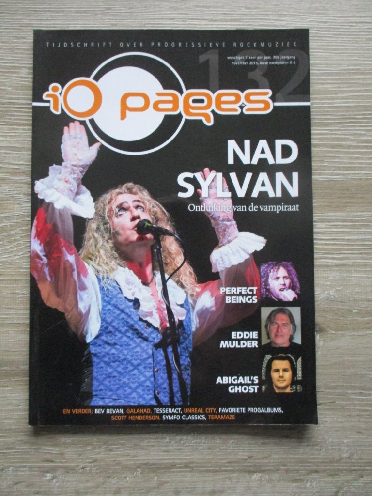 iO pages 132 - november 2015, Ophalen of Verzenden, Gelezen, Artiest