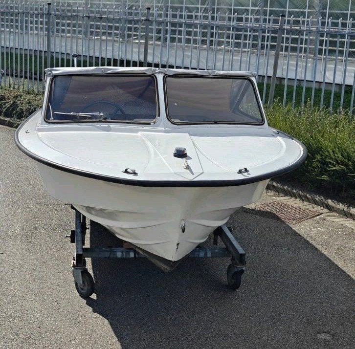 Foto 6 van leuk speedbootje, tourbootje met 9,9pk Tohatsu elektrische