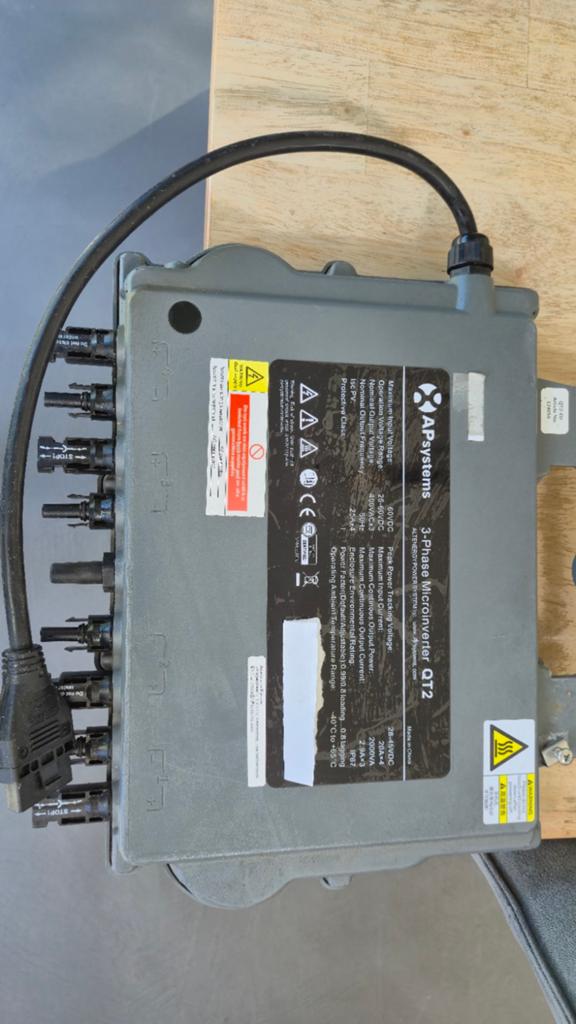 Tekoop 13 Apsystems QT2 micro omvormers, Ophalen, Nieuw, Overige typen