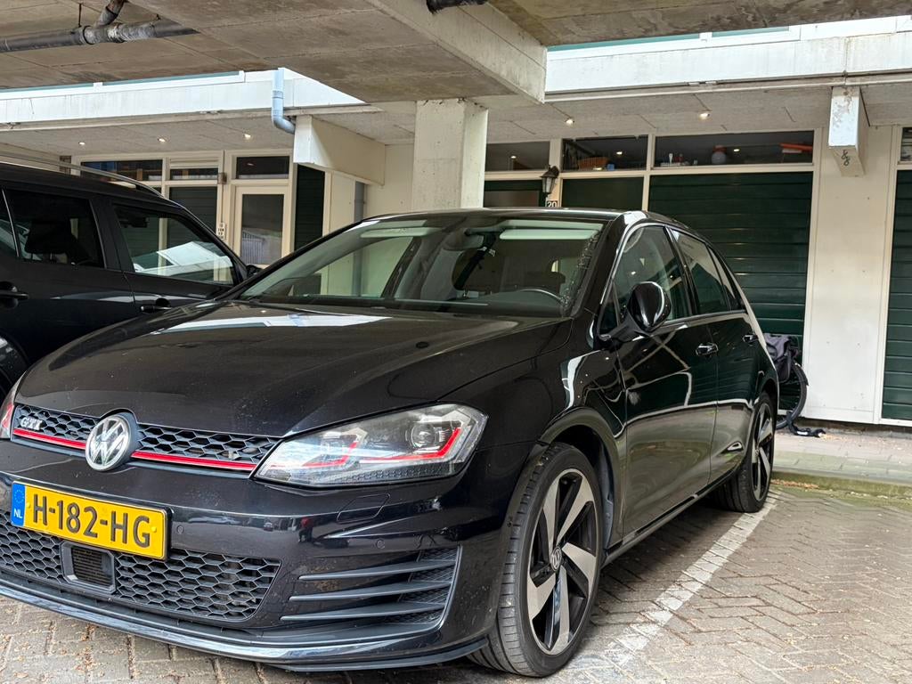 Volkswagen Golf 1.2 TSI, 81KW 5D, DSG - 7 automaat, 10-2016, Auto's, 4 cilinders, 620 kg, Zwart, 1151 kg