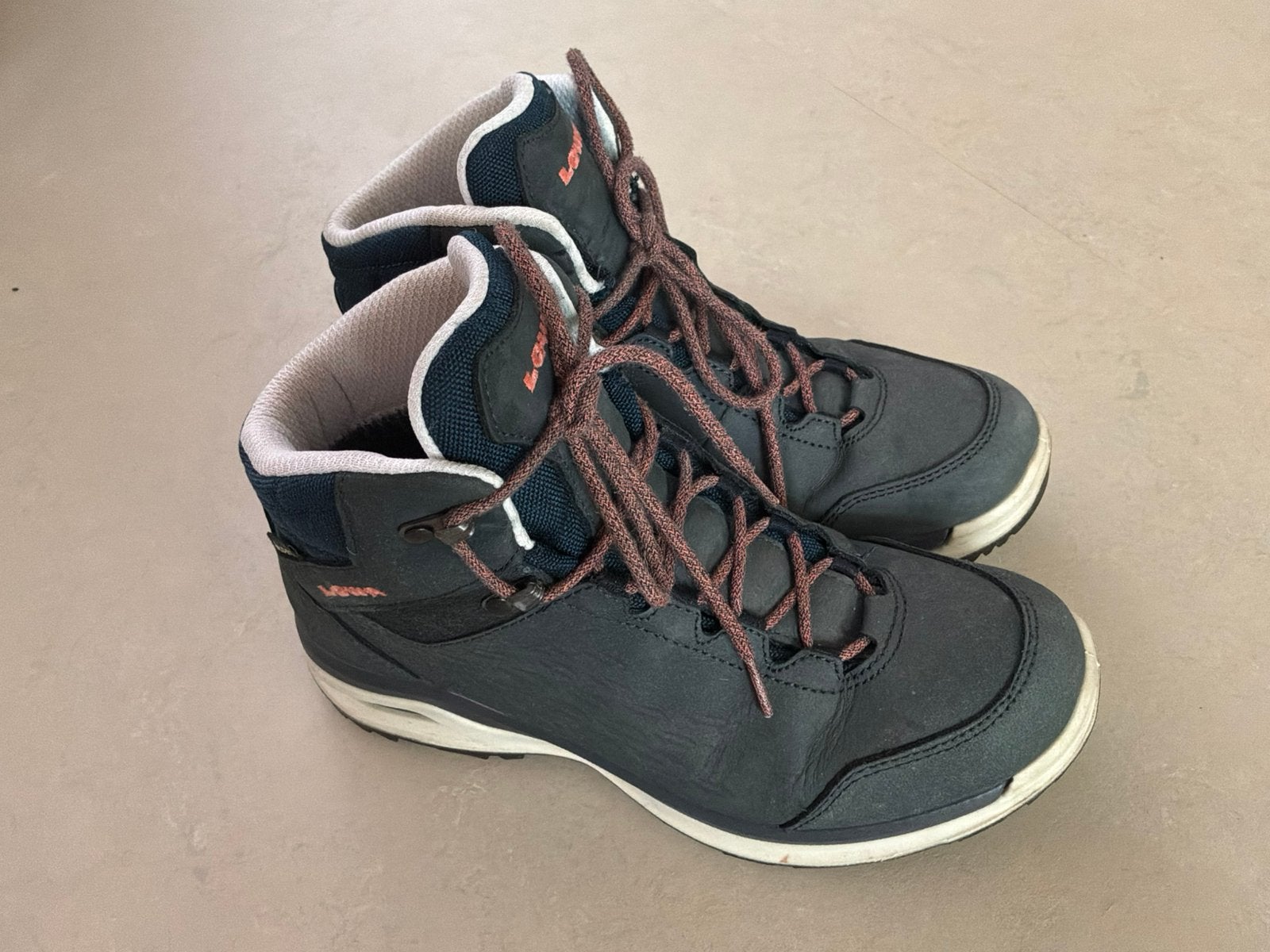 LOWA Locarno GTX dames wandelschoen mt 38 blauwgrijs, Ophalen, Blauw, Gedragen, Wandelschoenen of Bergschoenen