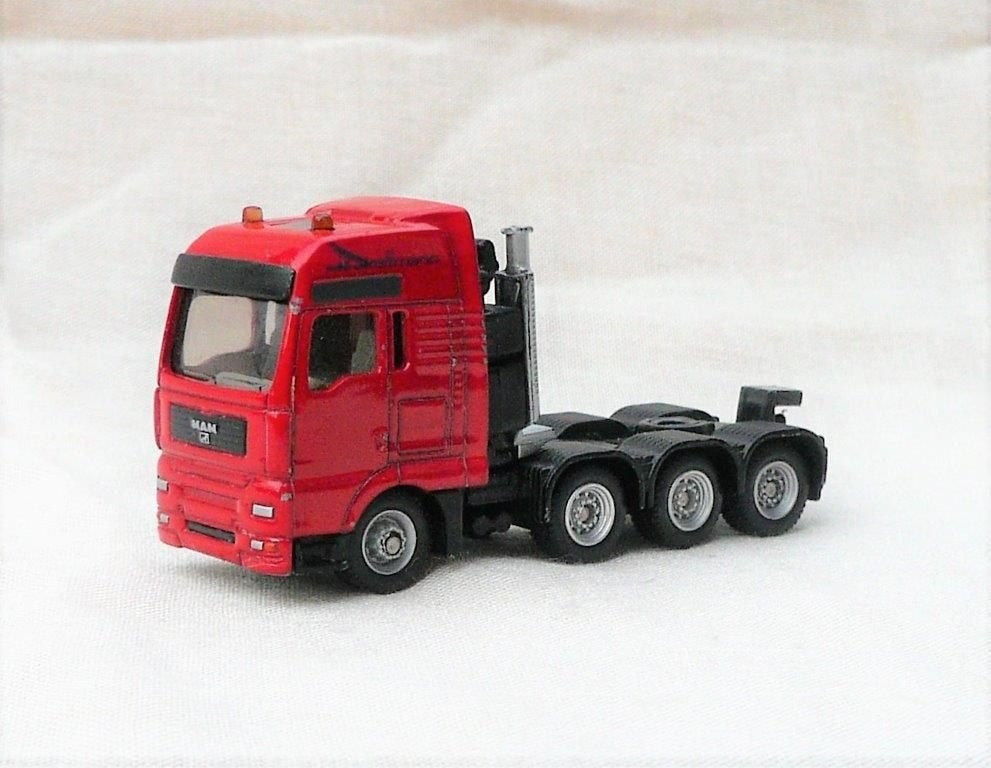 Siku 1849 MAN TGA 8x4 trekker 1/87., Hobby en Vrije tijd, Modelauto's | 1:87, Ophalen of Verzenden, Gebruikt, Bus of Vrachtwagen