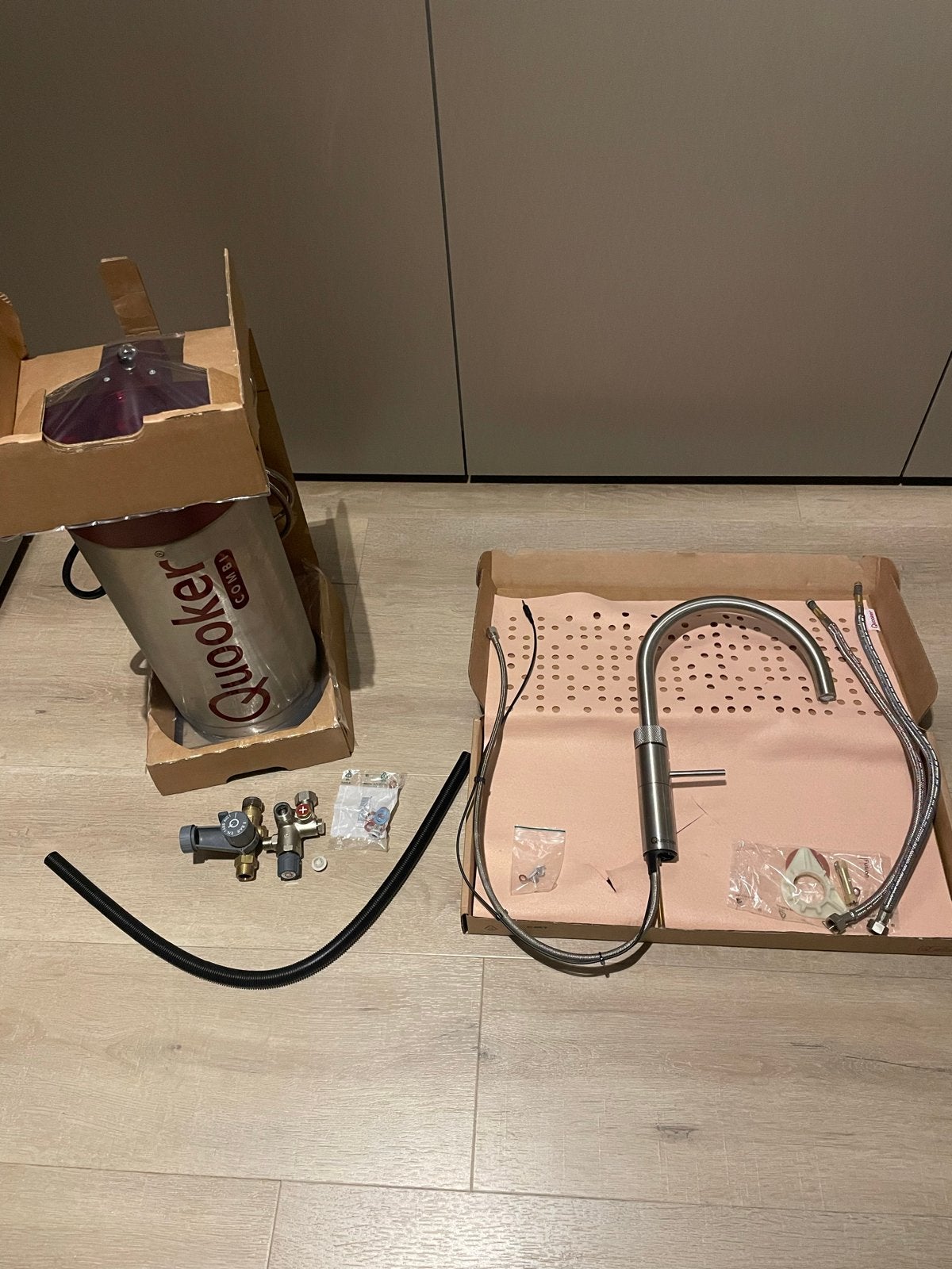 Quooker Combi kokendwaterkraan met reservoir, Ophalen, Overige typen, Zilver, Zo goed als nieuw