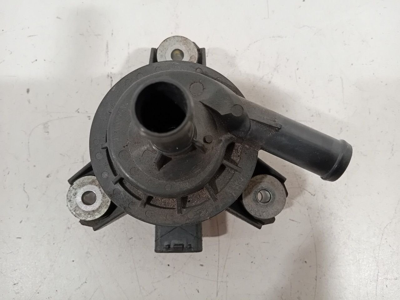 Waterpomp Toyota Yaris, Onderdelen@venauto.nl, Van der Ven Autorecycling B.V., Gebruikt, Ettenseweg 76, 4706 PB Roosendaal, The Netherlands
