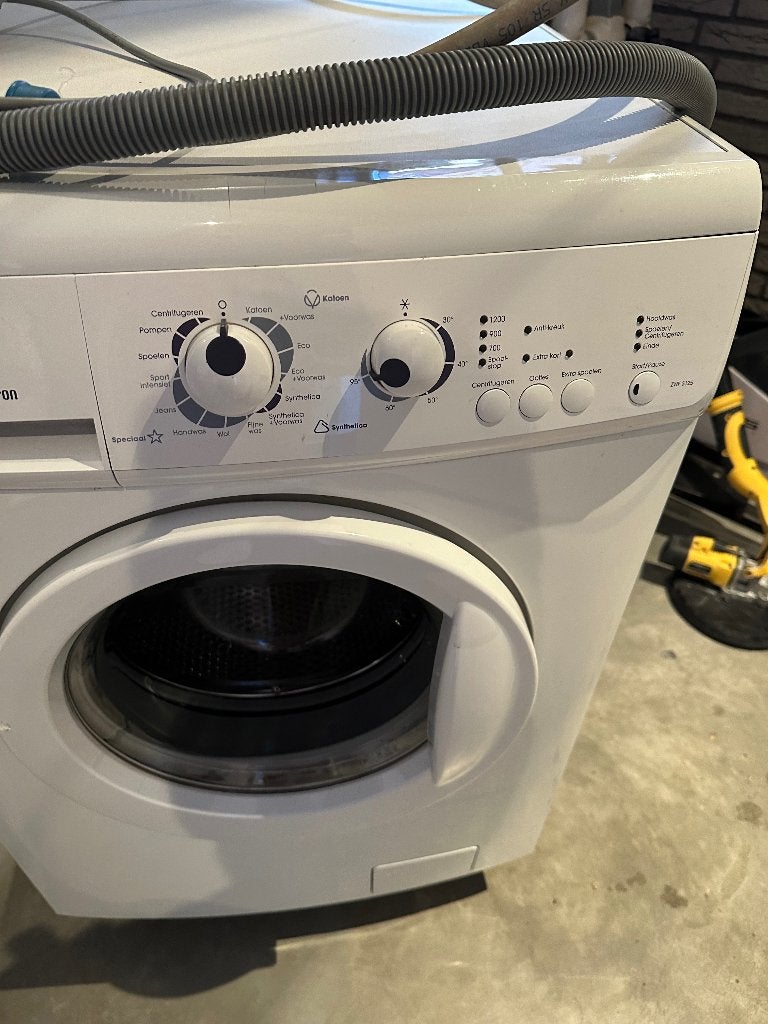 Wasmachine zanussi, Ophalen, 1200 tot 1600 toeren, Gebruikt, 4 tot 6 kg