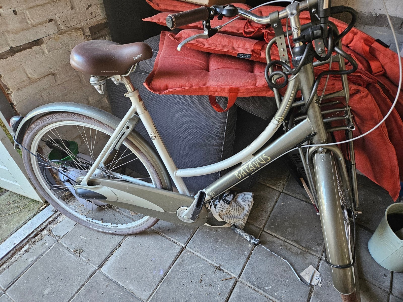 Goede fiets staat te verstoffen, Ophalen, Versnellingen, Batavus, 53 tot 56 cm