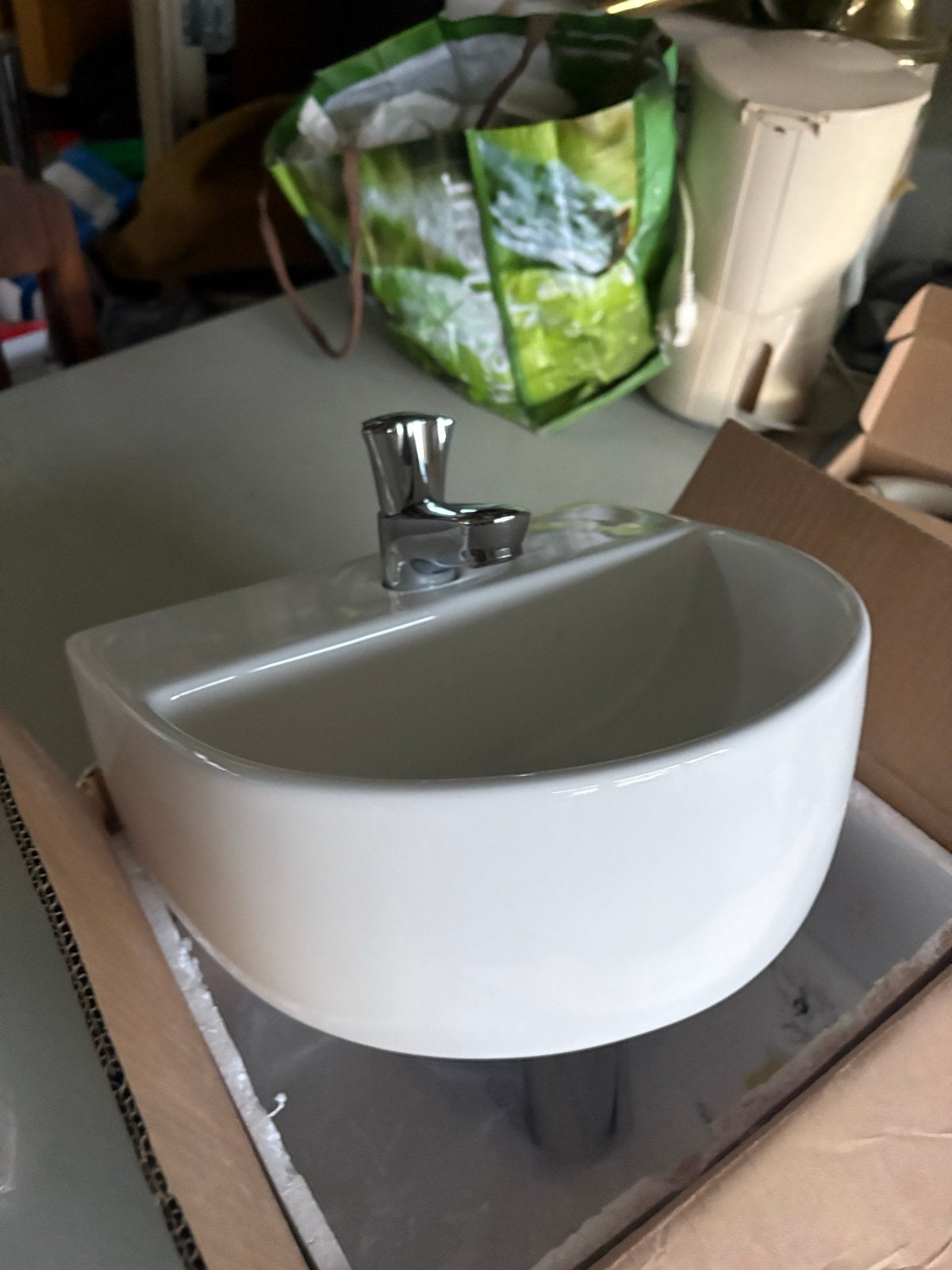 Fonteintje met Grohe kraan, ophangset, sifon en waste - Nieu, Ophalen, Nieuw, Chroom, Wastafel