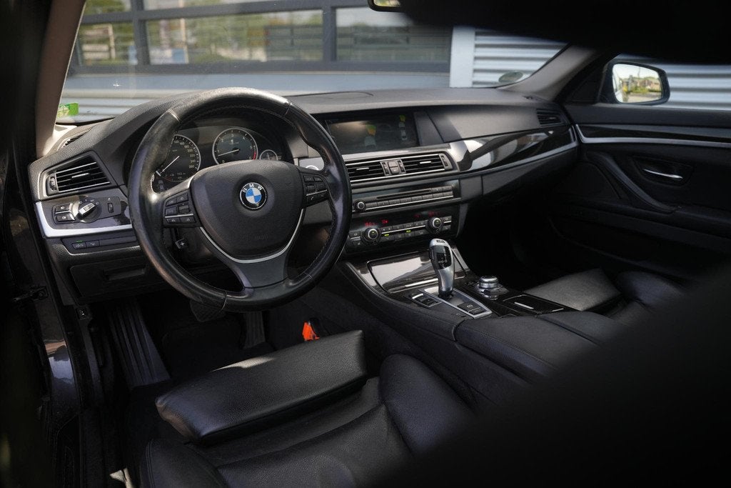 BMW 5-serie 530d High Executive Schuifdak Leer Cruise Memory, Auto's, Automaat, Euro 5, Achterwielaandrijving, Gebruikt