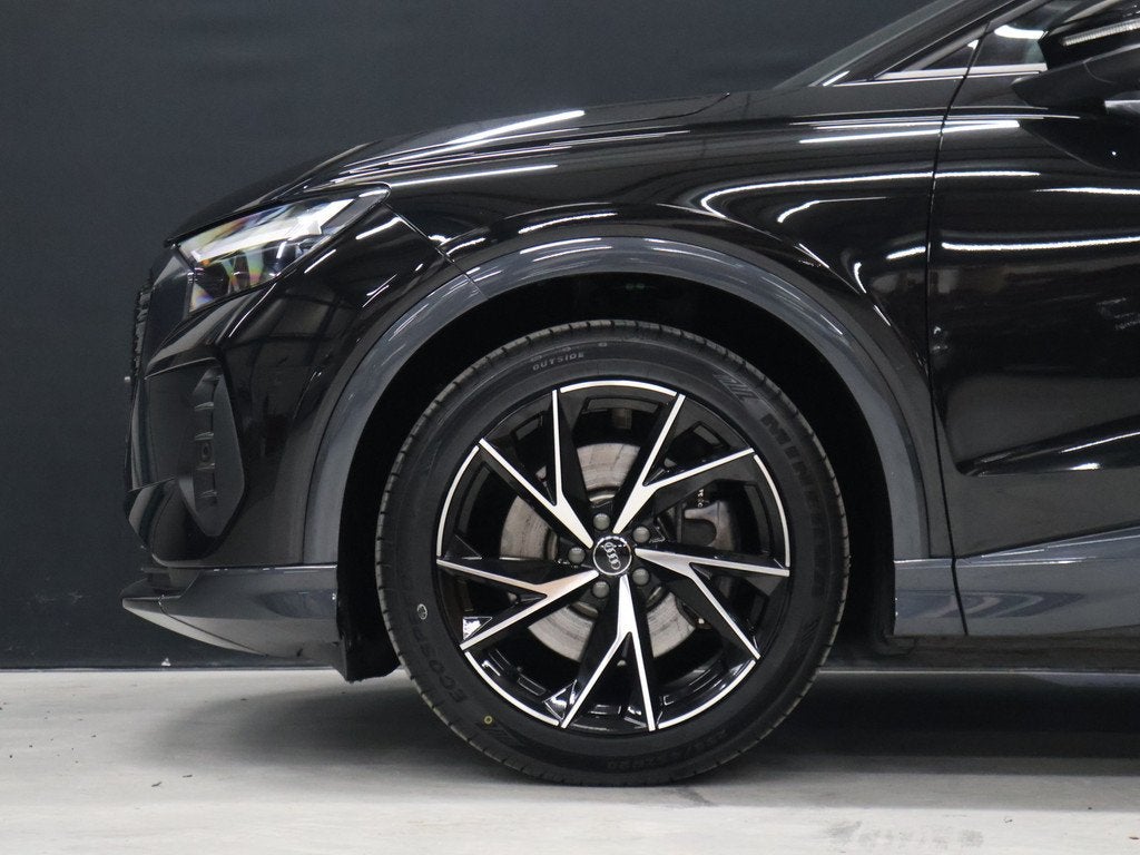Audi Q4 e-tron 40 Launch edition S Competition 77 kWh [SCHUI, Automaat, Achterwielaandrijving, Gebruikt, Zwart