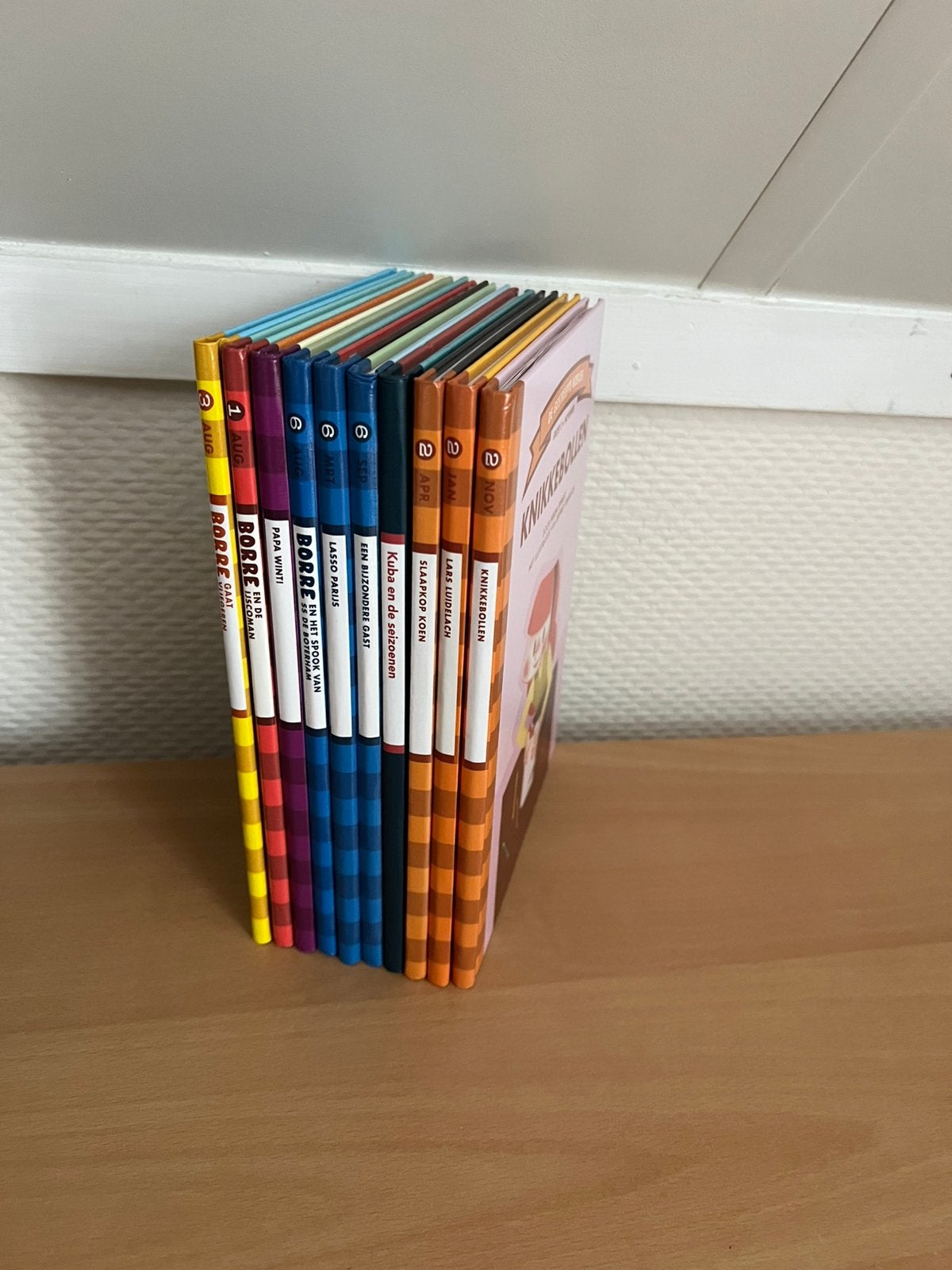 Partij gestreepte kinderboekjes 10 verschillende, Ophalen of Verzenden, Zo goed als nieuw