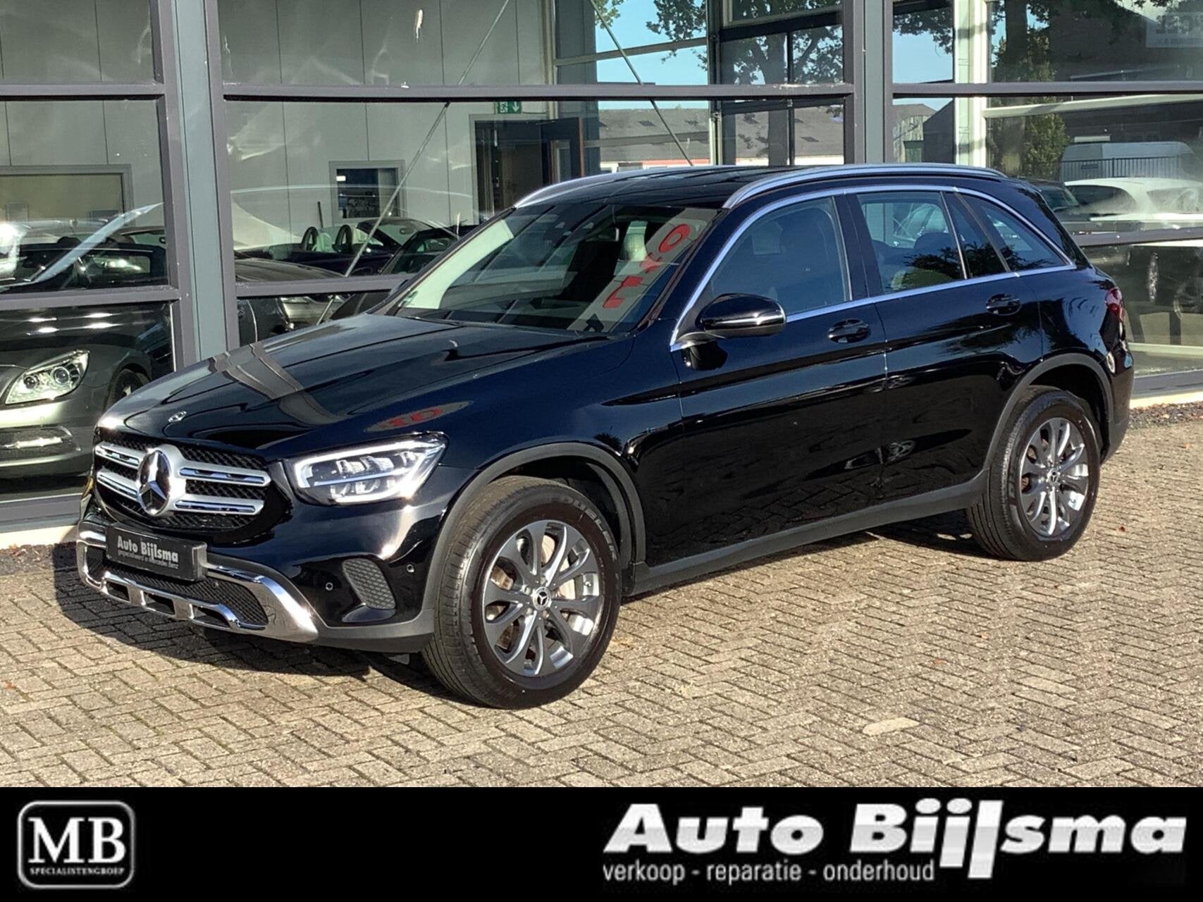 Mercedes GLC-klasse 300e 4MATIC Business Solution achteruitr, Auto's, Automaat, Gebruikt, 4 cilinders, Automatische klimaatregeling