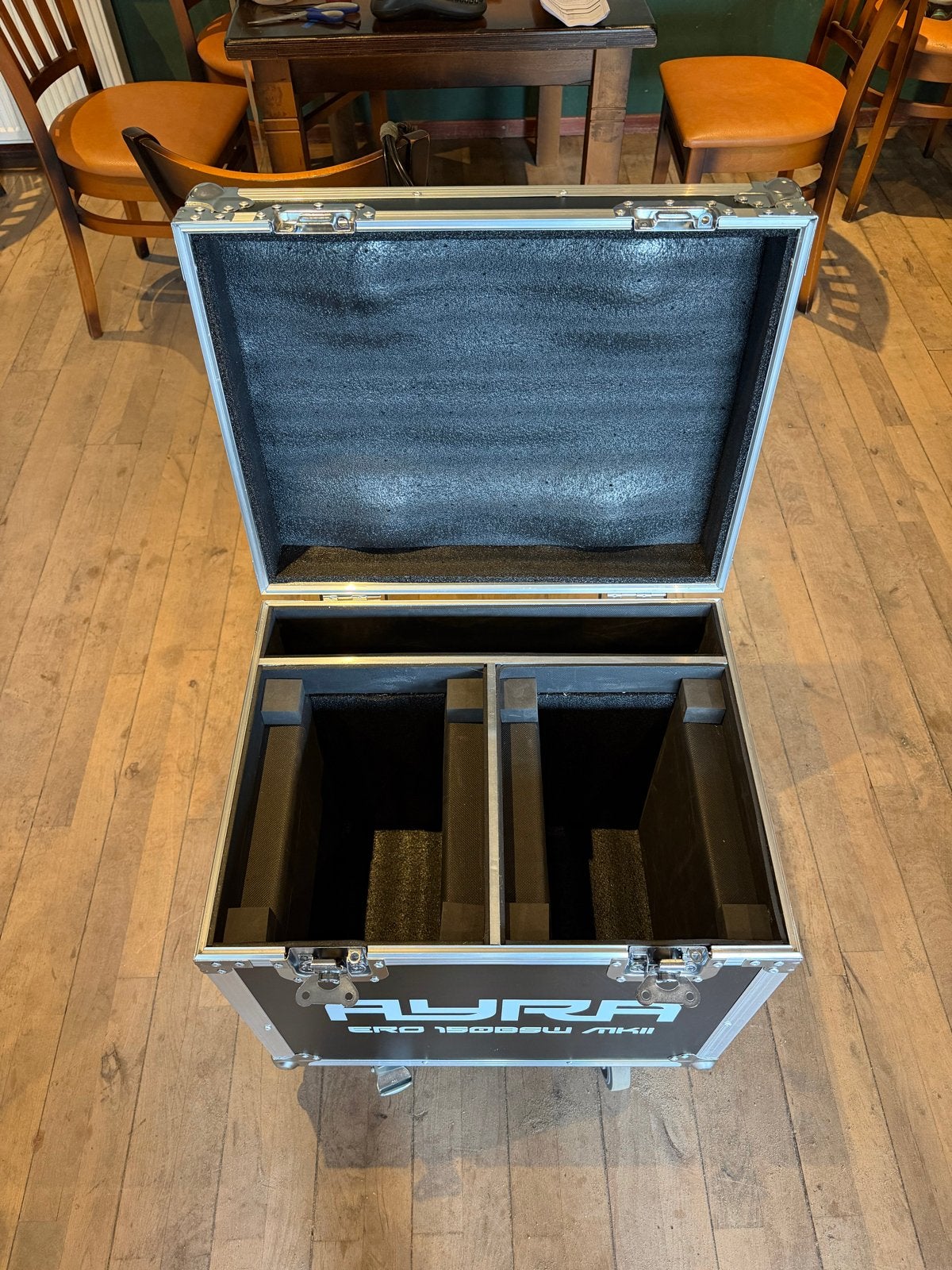 Ayra ERO 150BSW MKII Flightcase - Robuuste Transportkist, Muziek en Instrumenten, Licht en Laser, Ophalen, Gebruikt, Overige typen
