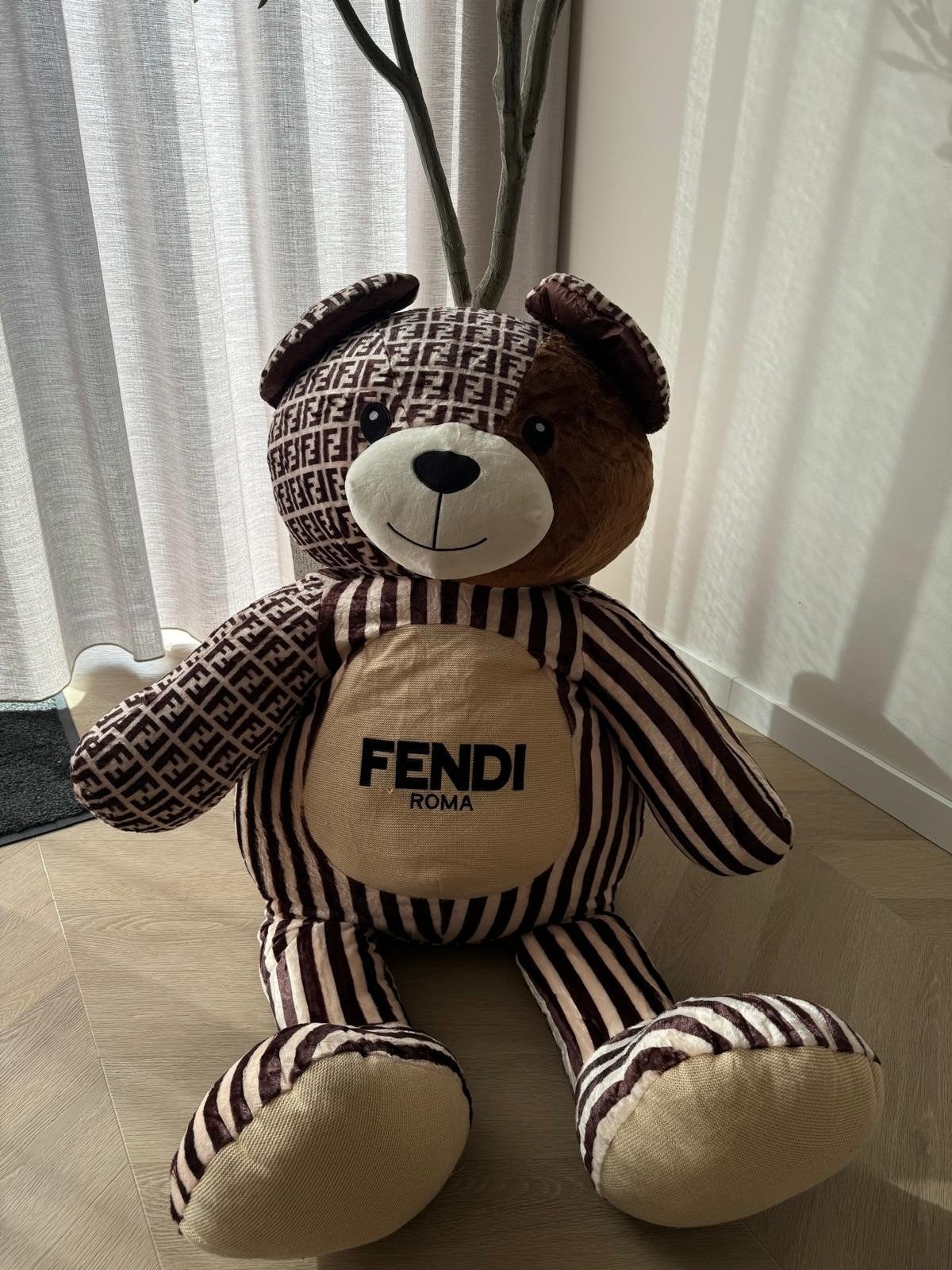 Fendi beer xxl., Ophalen of Verzenden, Zo goed als nieuw, Stoffen beer, Overige merken