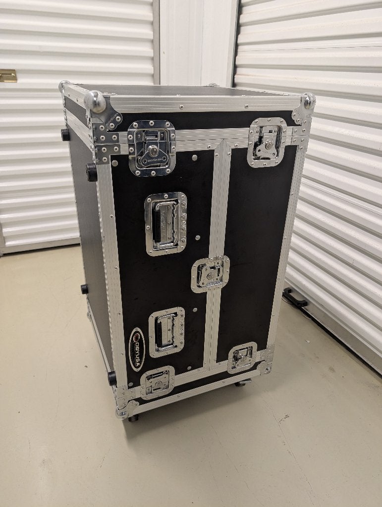 Yamaha TF1 mengpaneel met flightcase., Muziek en Instrumenten, Mengpanelen, Ophalen, Zo goed als nieuw, 20 kanalen of meer, Microfooningang