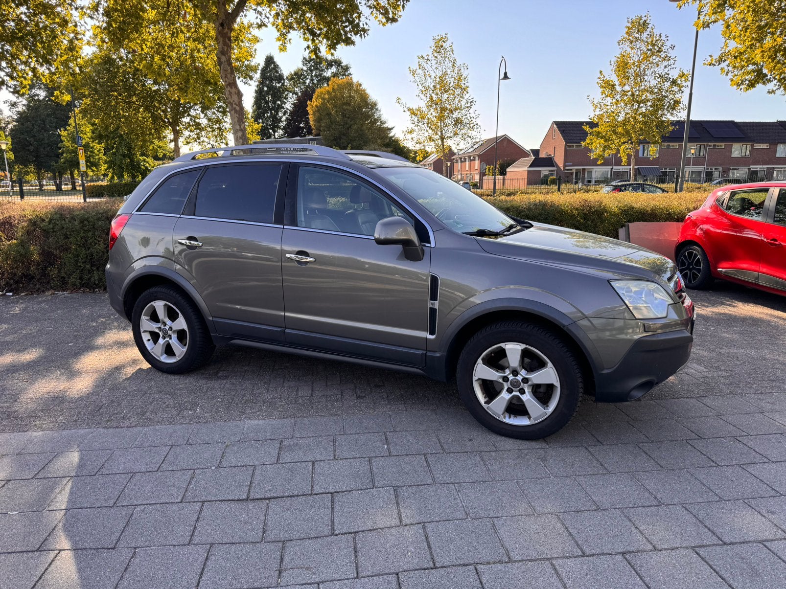 Opel Antara 2.4 16V 2008 Beige, Auto's, 4 cilinders, Beige, Handgeschakeld, Vierwielaandrijving