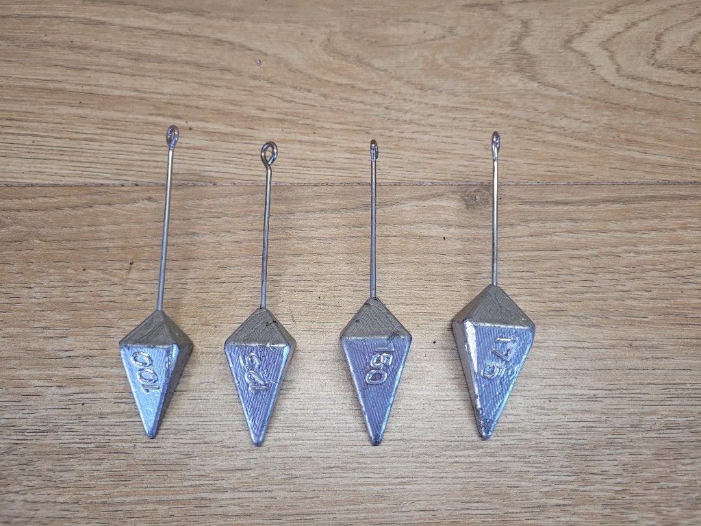 Te koop Piramide lood 80/110/125/150/175 gram € 1,25 € 1,25, Watersport en Boten, Hengelsport | Zeevissen, Ophalen of Verzenden